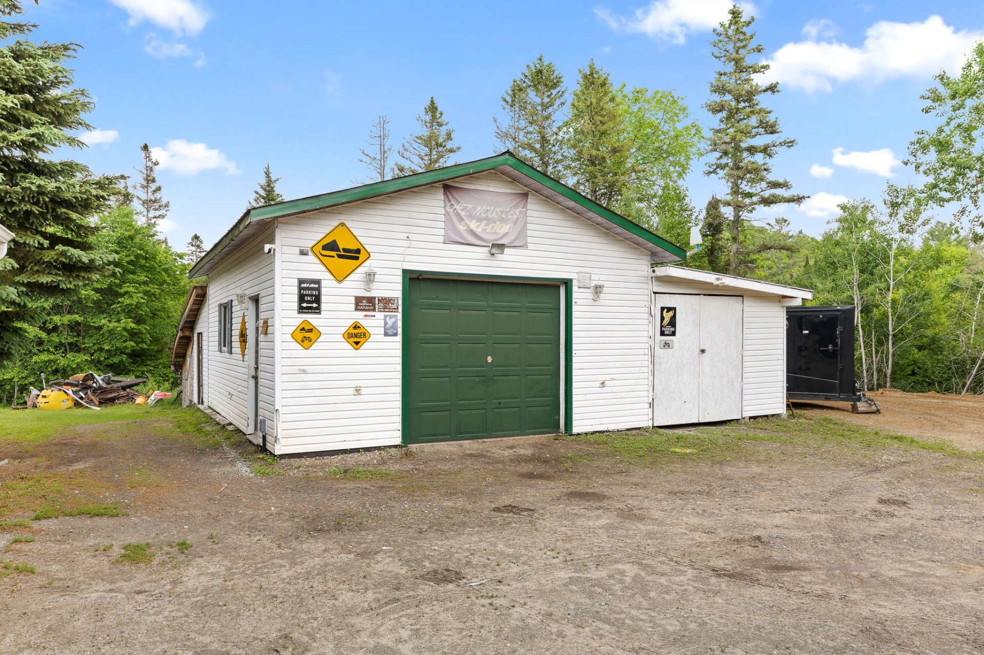 Garage