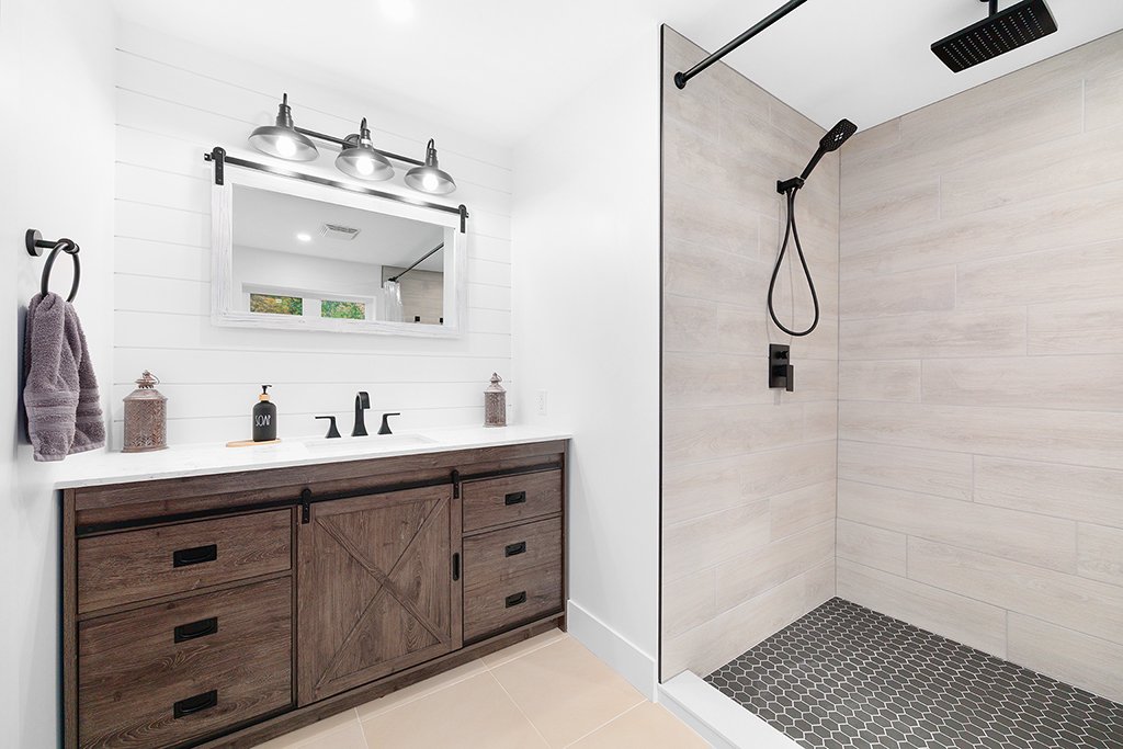 Ensuite bathroom