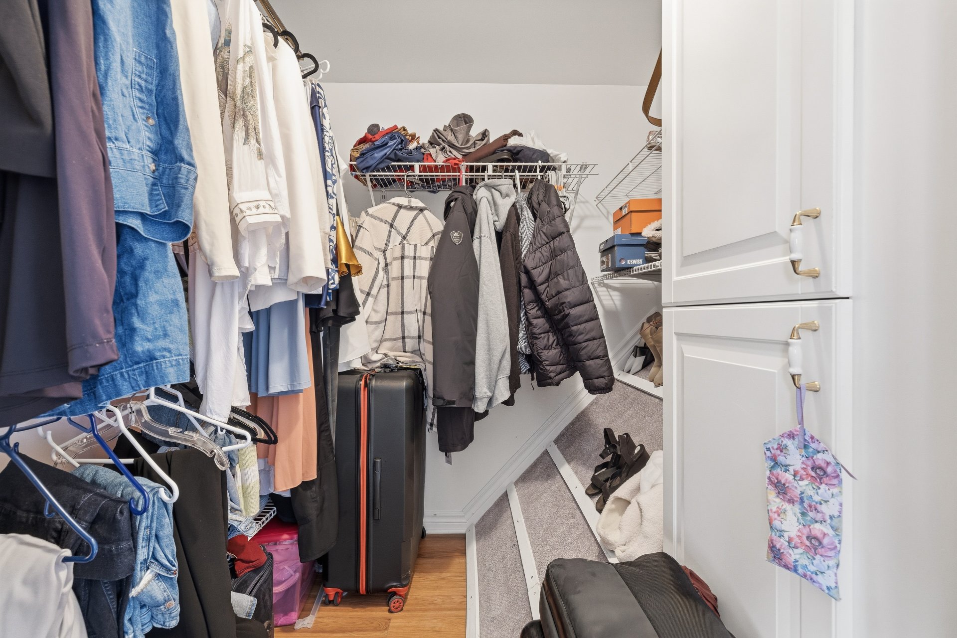 Walk-in closet