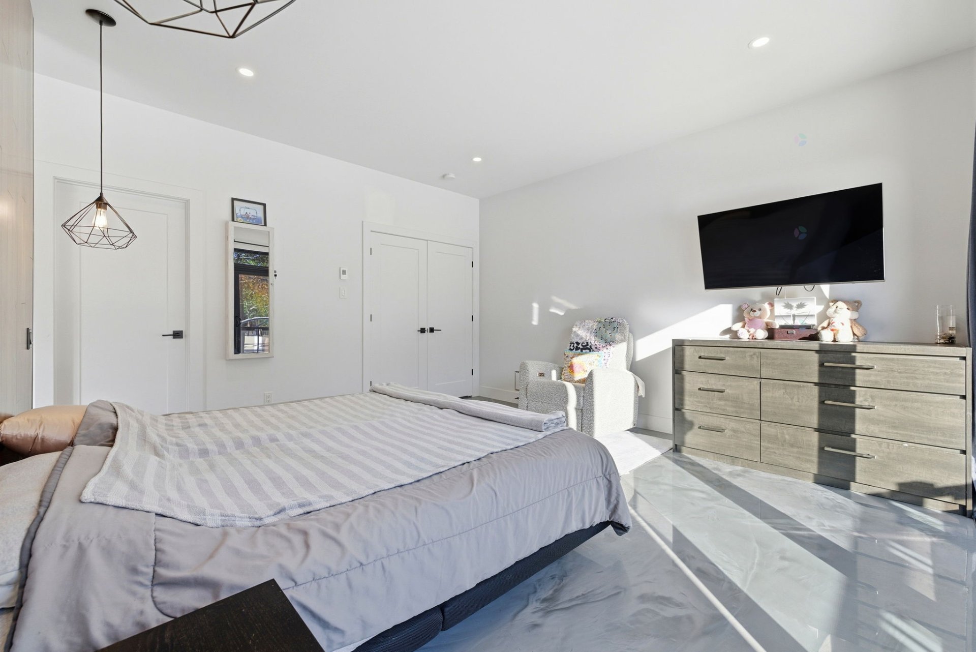 Primary bedroom