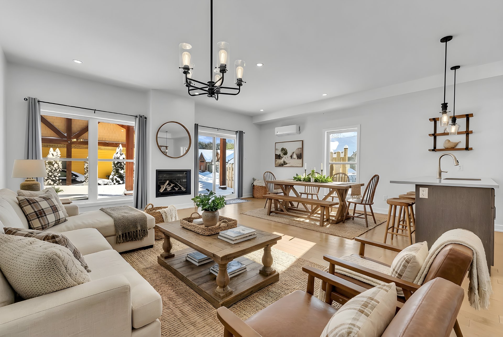 Overall View - Kitchen, dining room, and living room