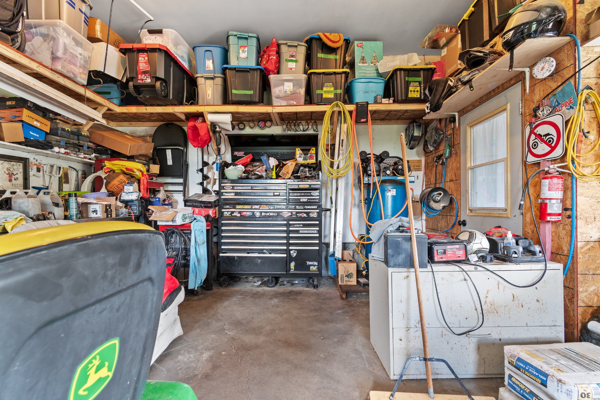Garage