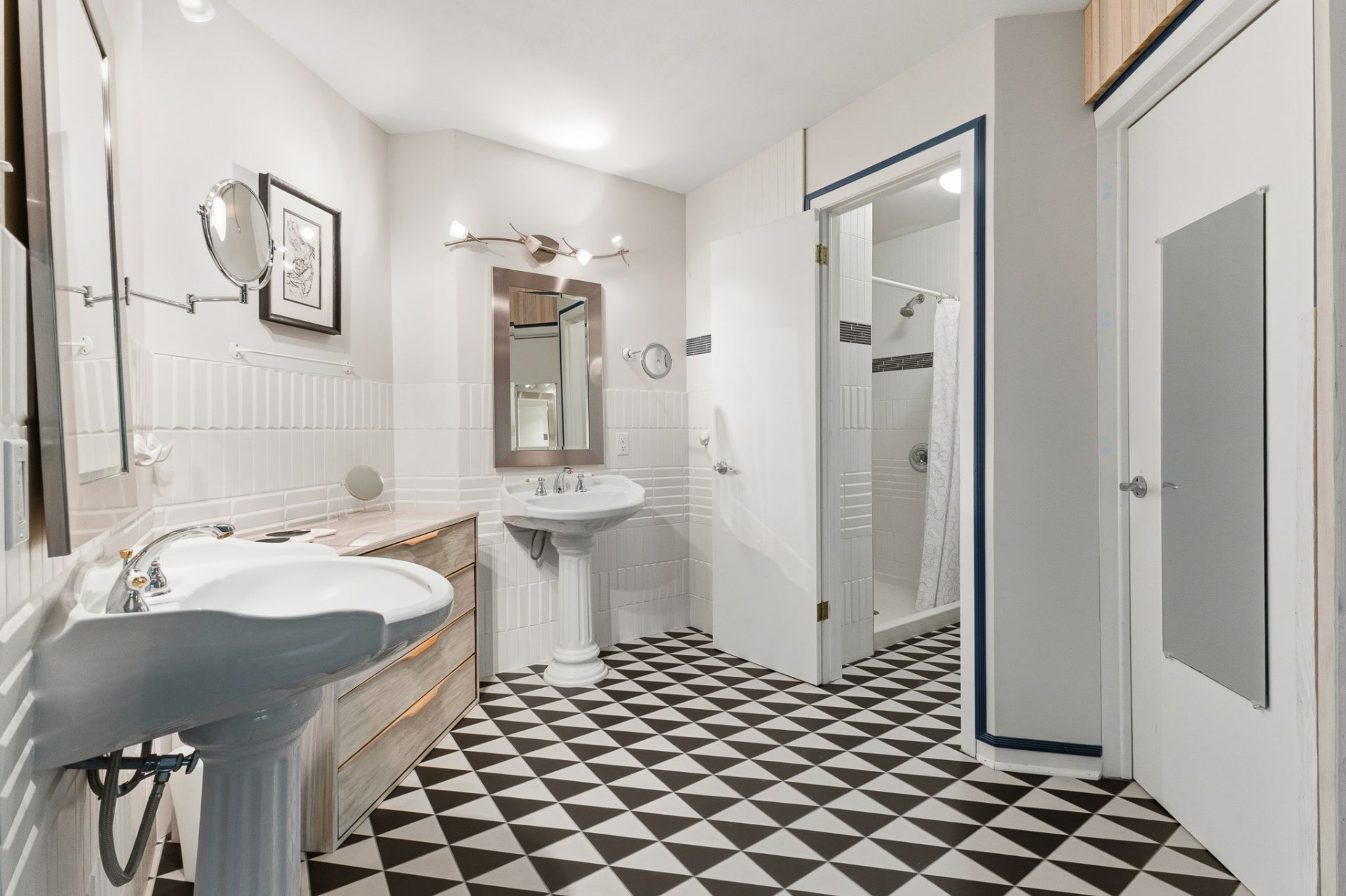 Ensuite bathroom