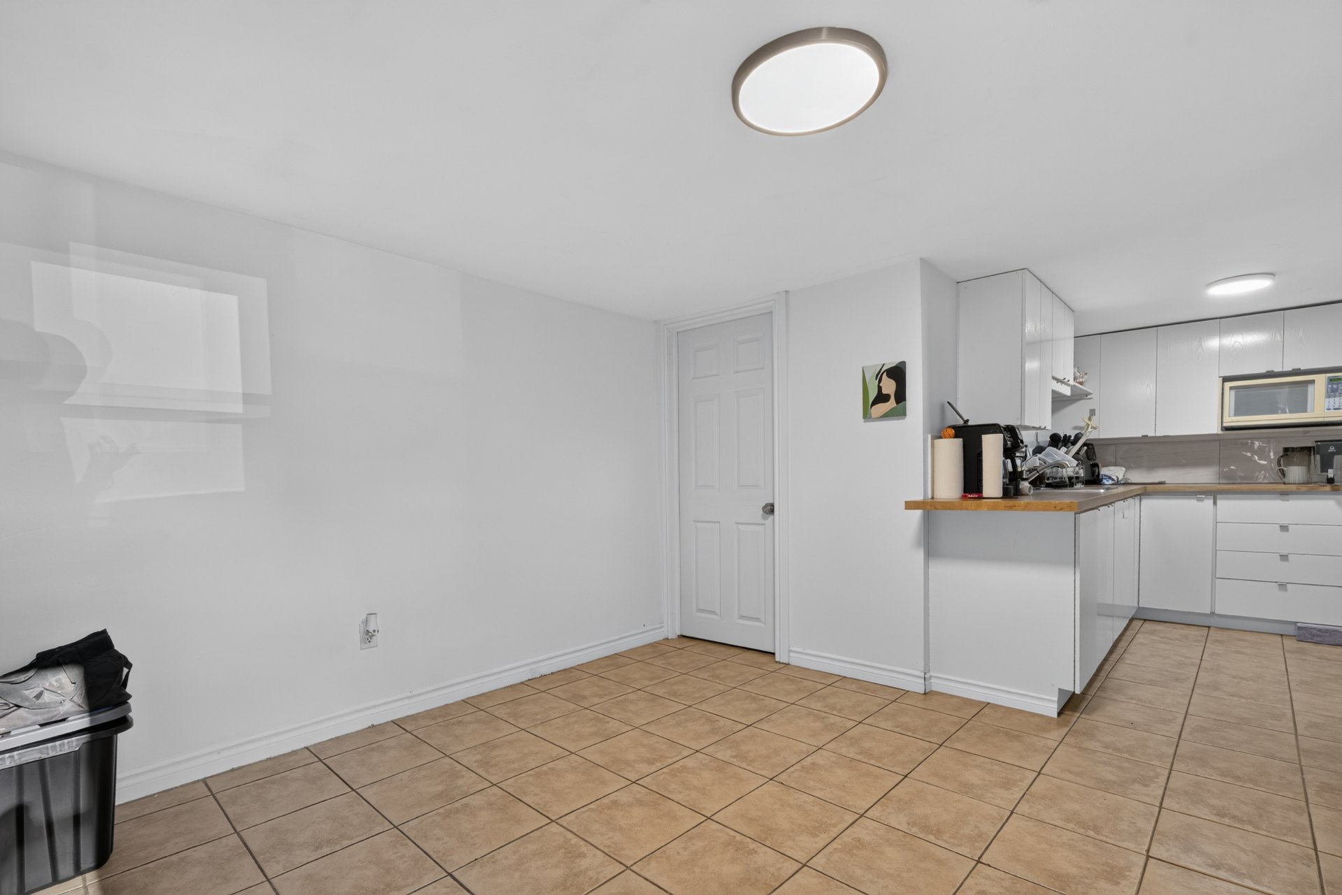 Apt 1