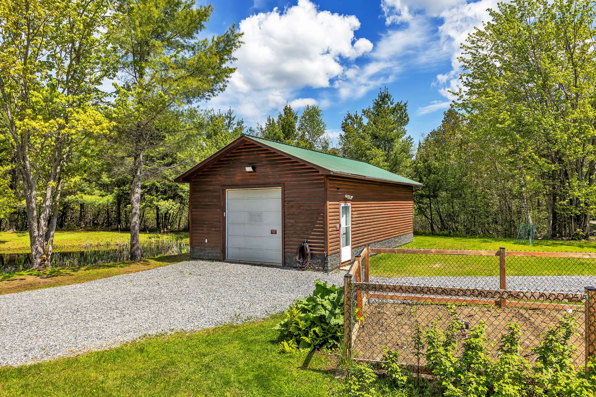 Garage