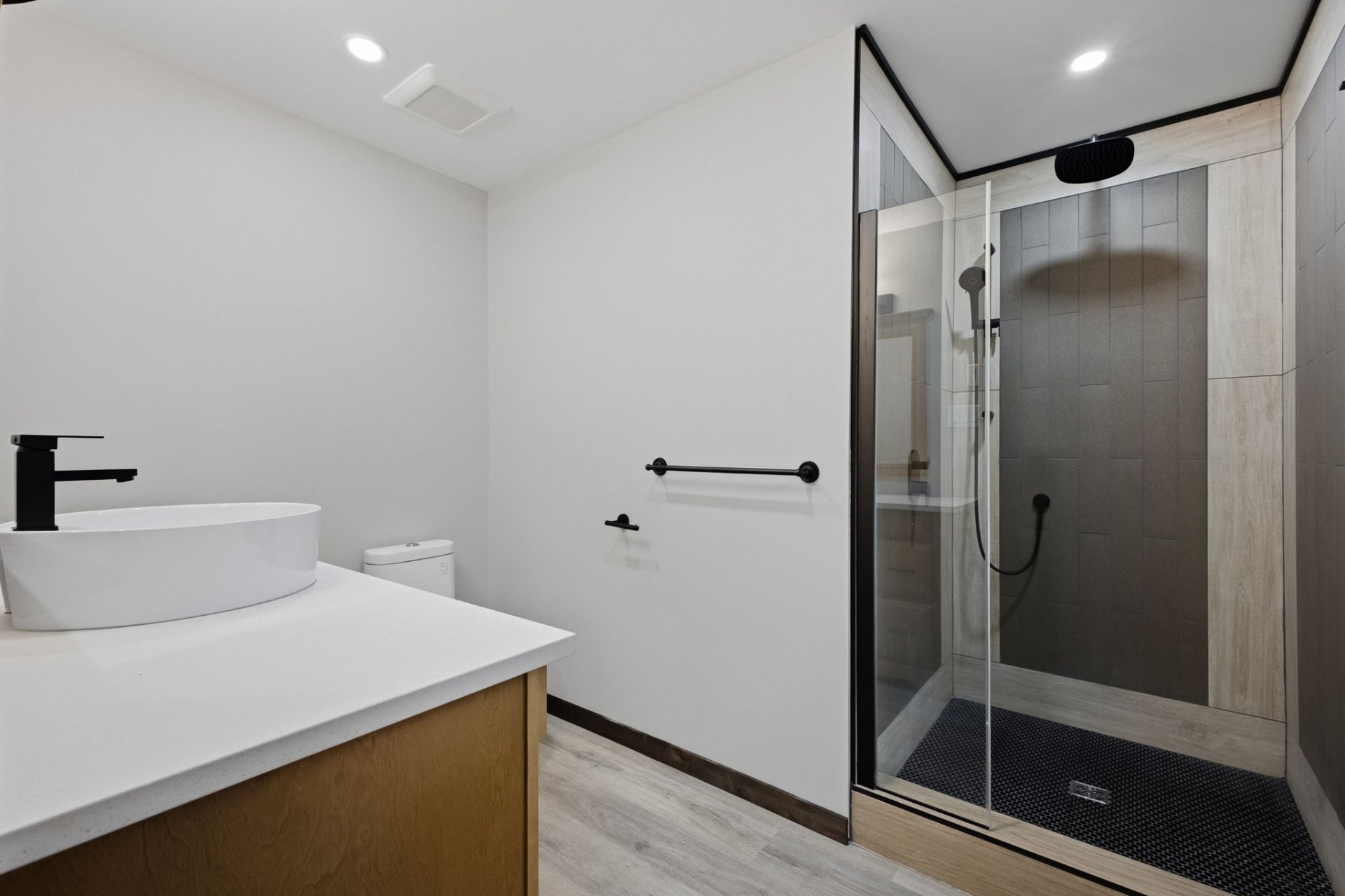 Ensuite bathroom