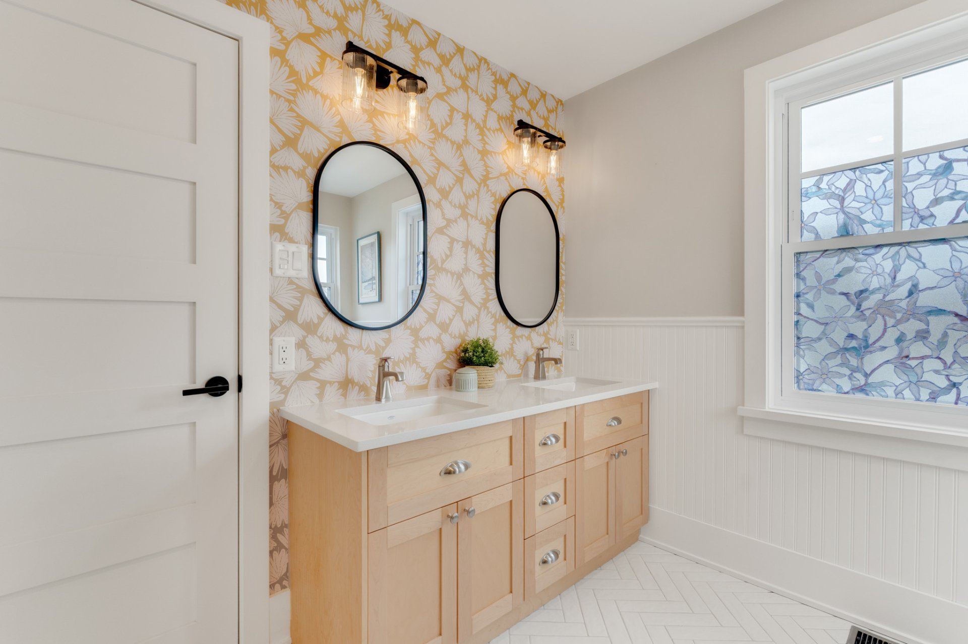 Ensuite bathroom