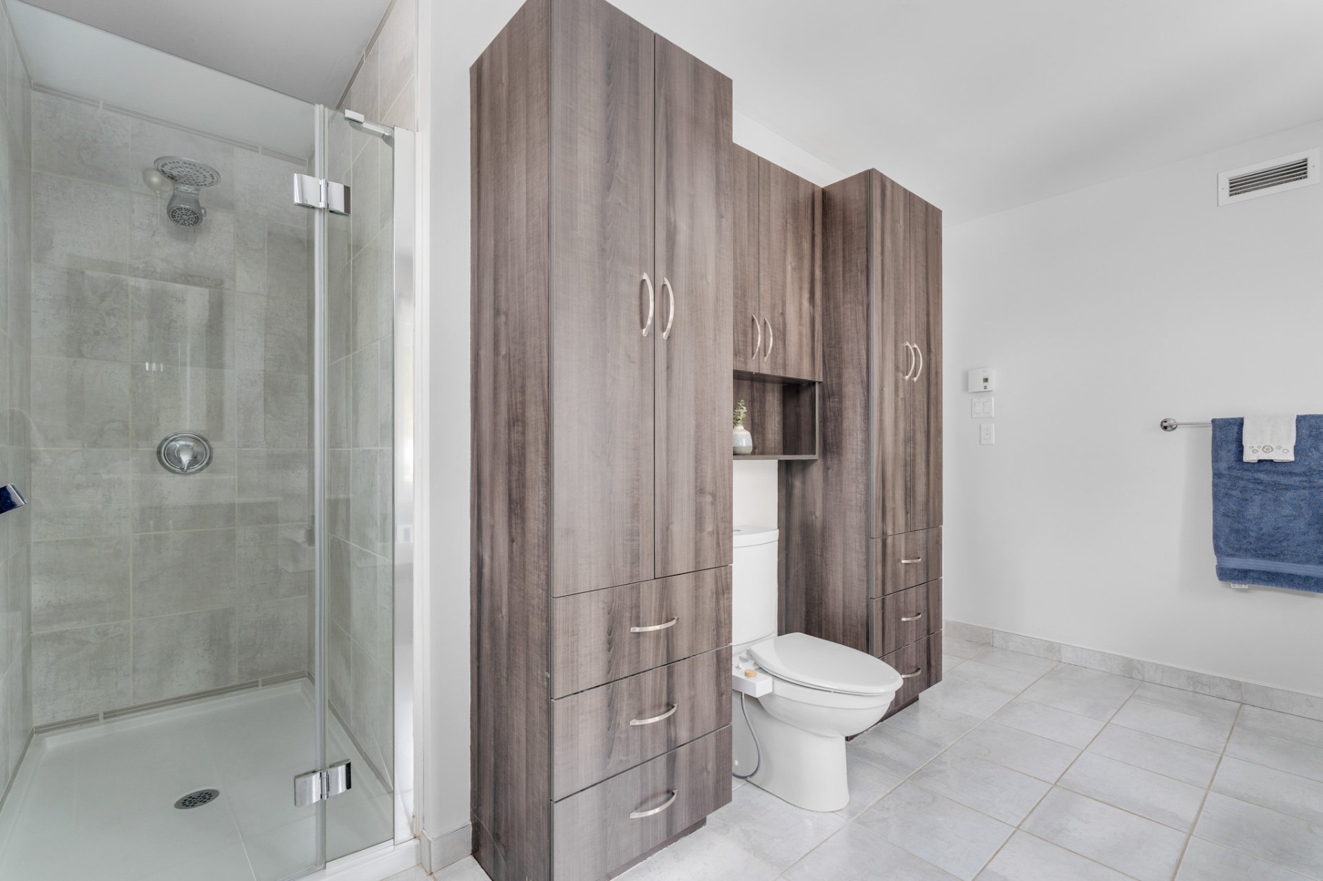 Salle de bains attenante à la CCP