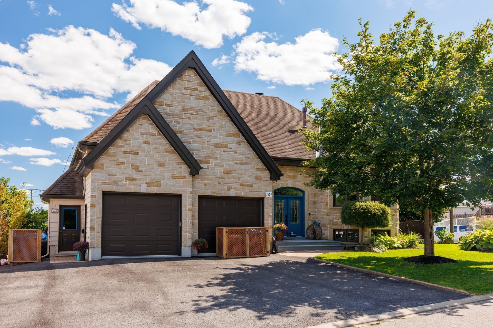 151-153 Rue Roger-St-Onge 