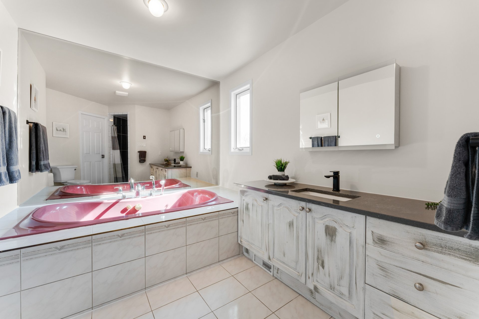 Ensuite bathroom