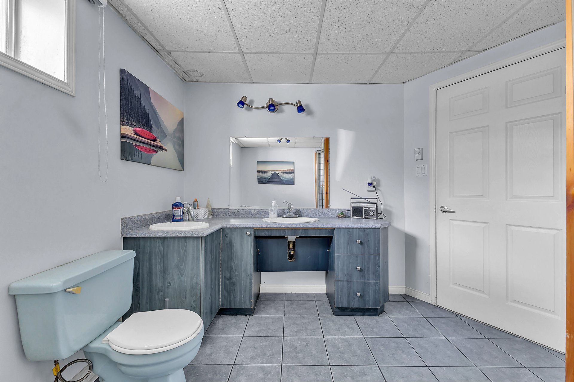 Bathroom - Basement apartment