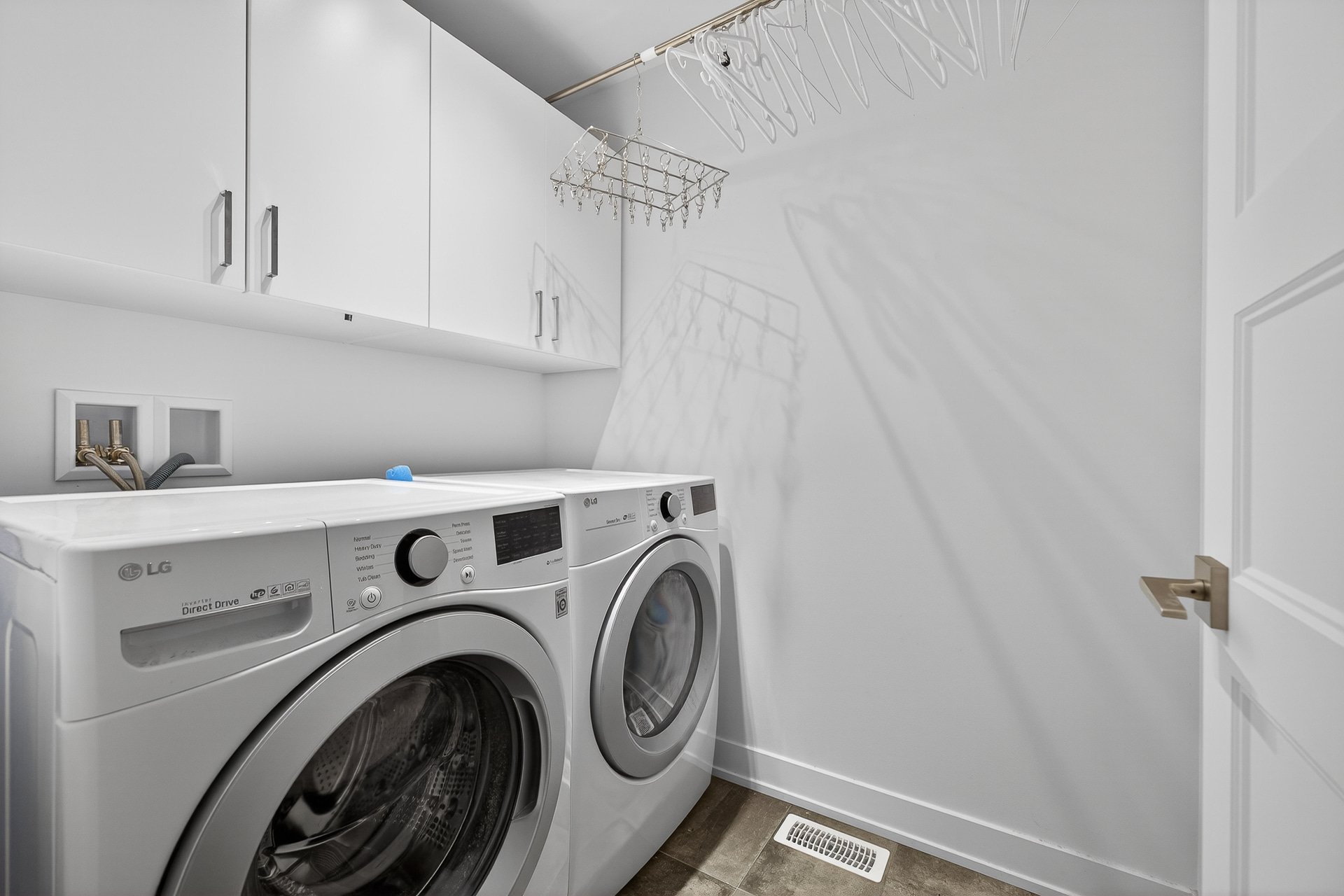 Laundry room - 2nd floor