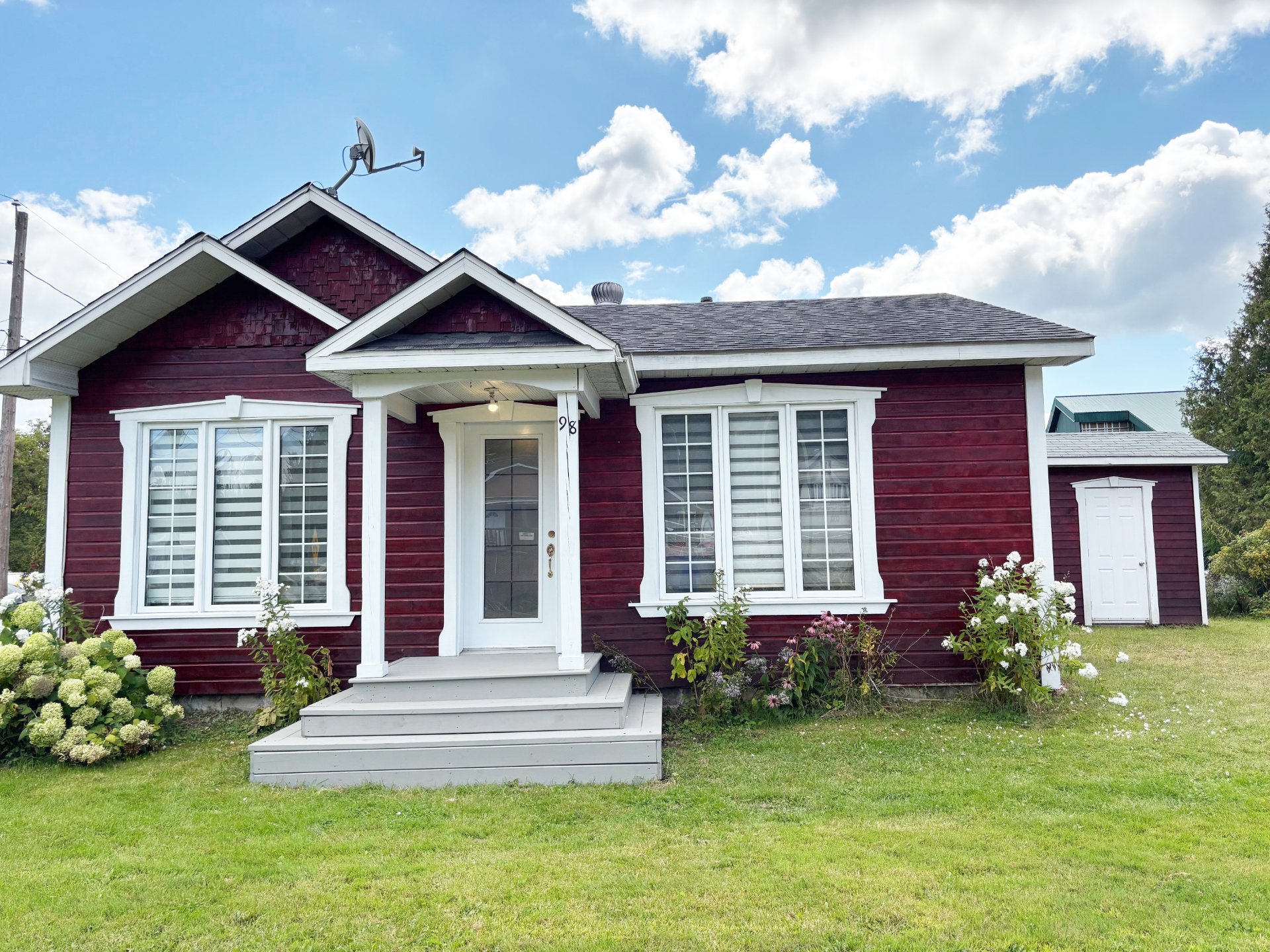 98 Rue St-Joseph 