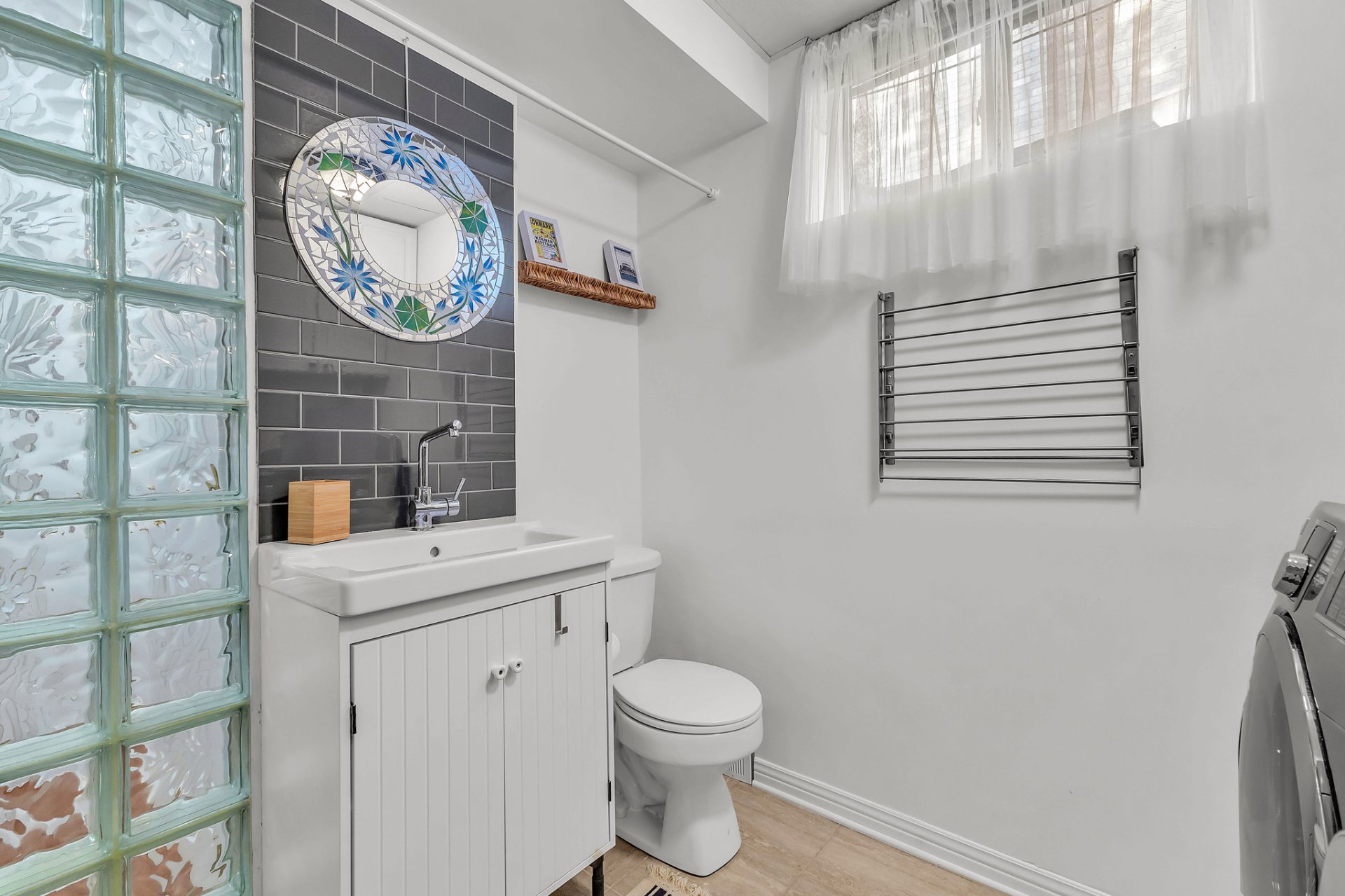 Powder room