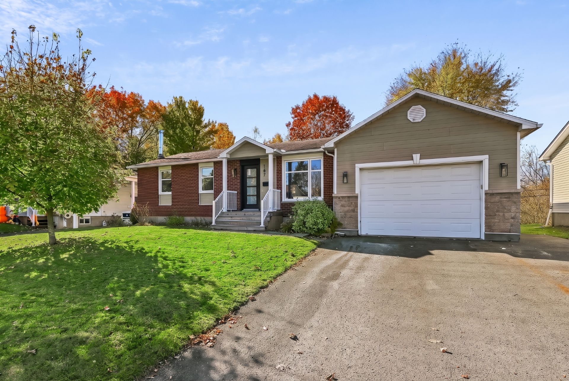 147 Rue MacLachlan 