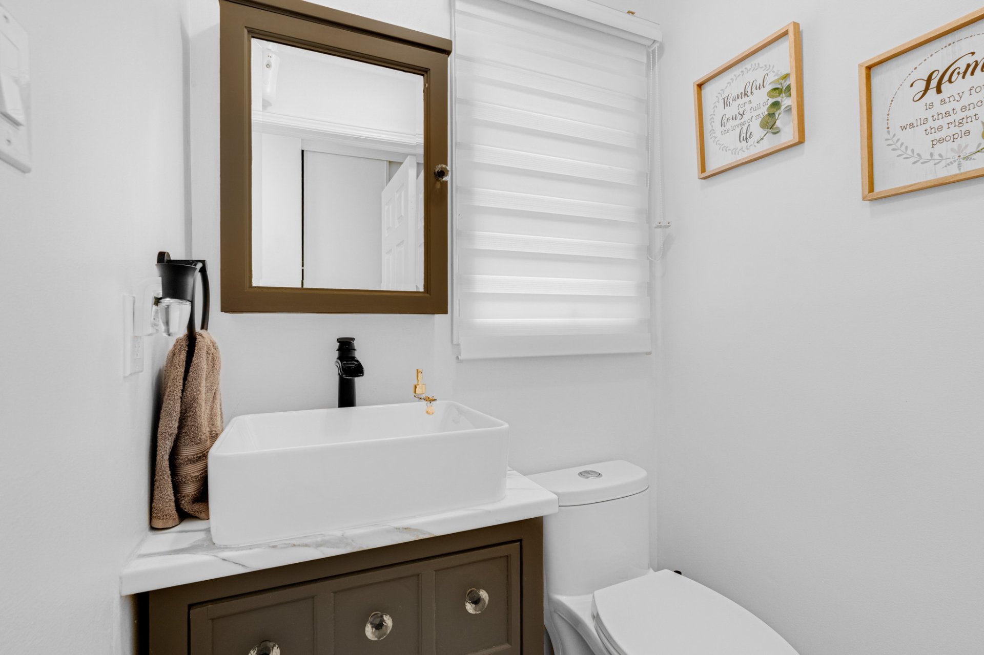 Powder room