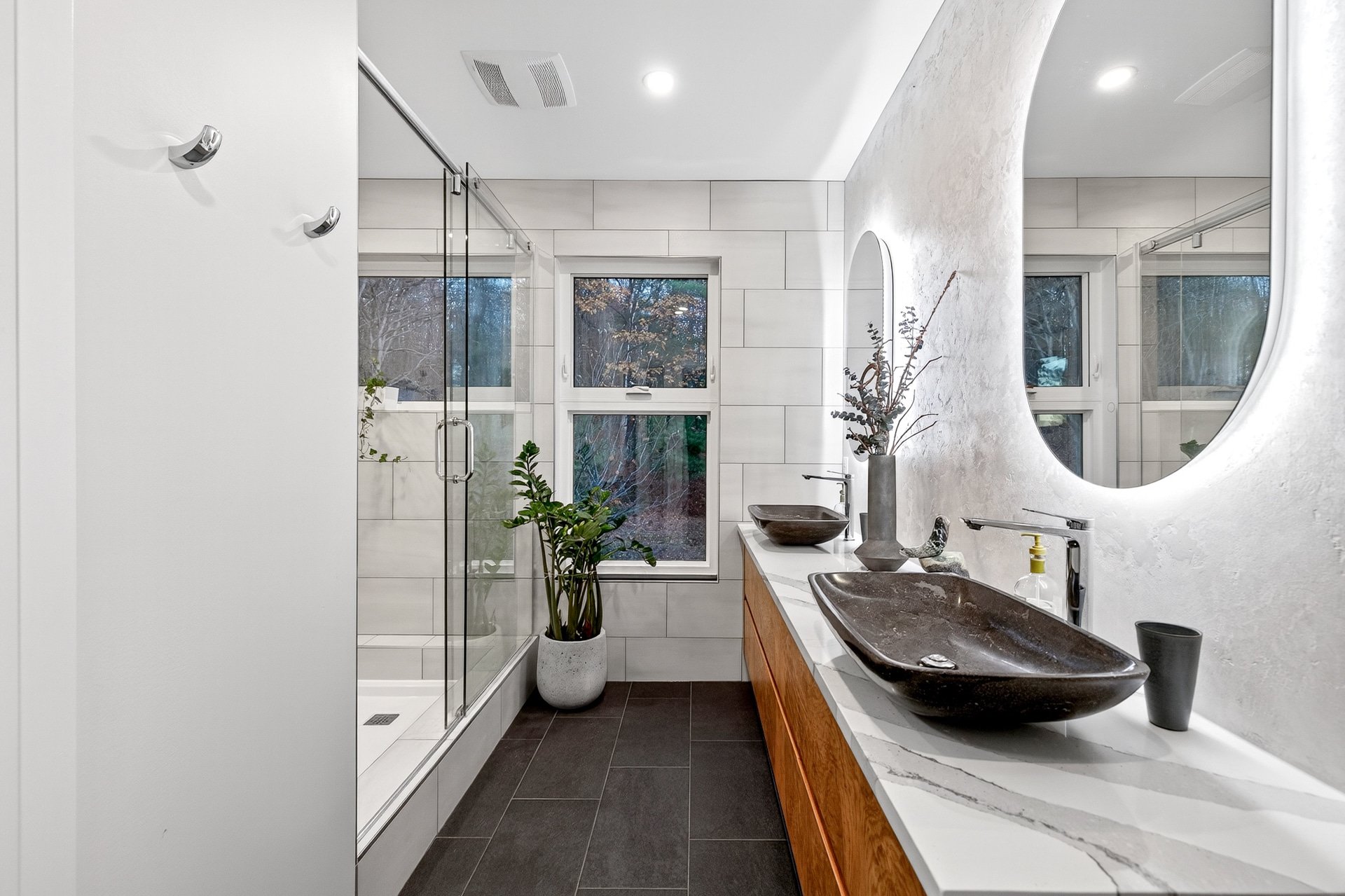 Ensuite bathroom