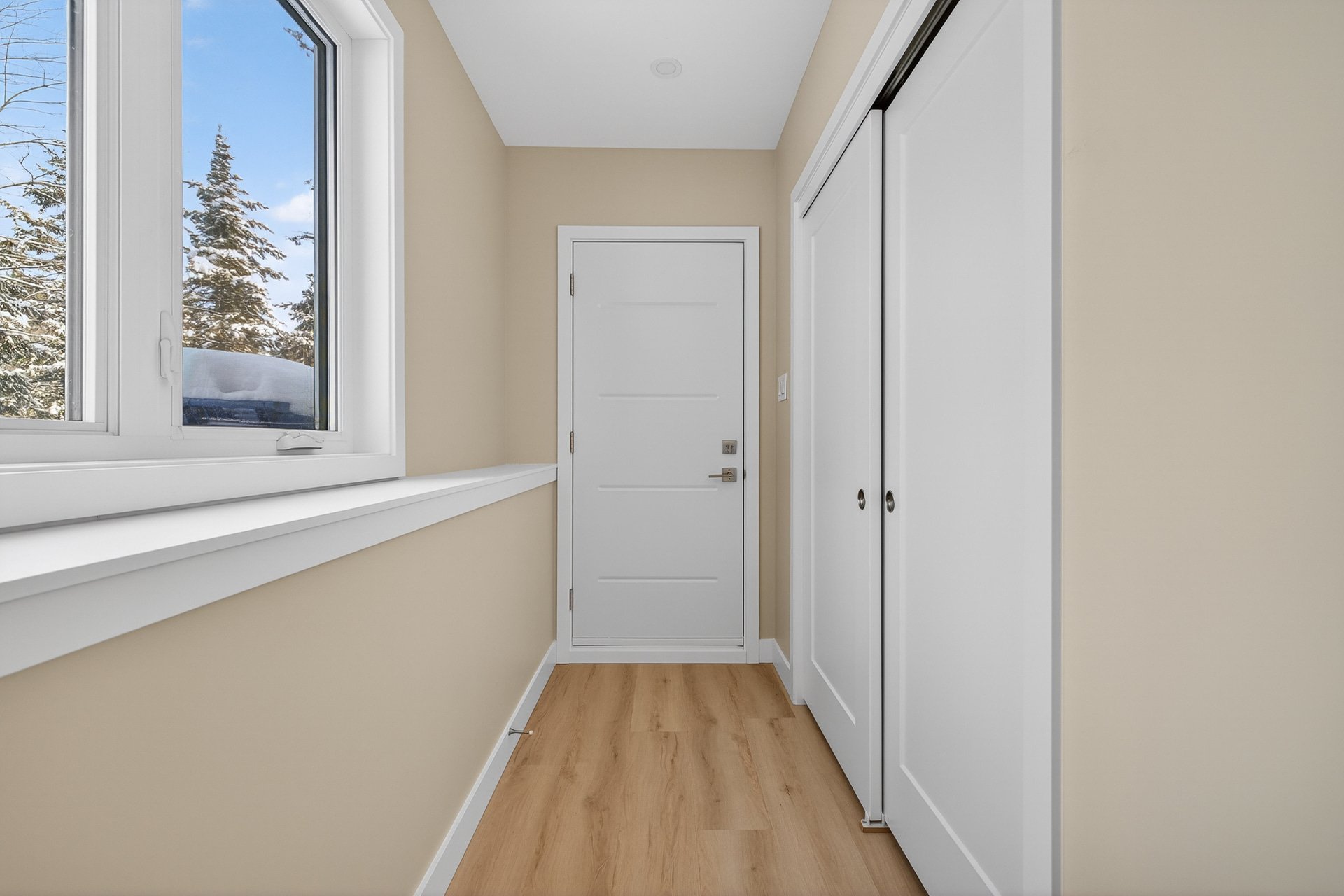 Hallway - Authentic images of the property as is.