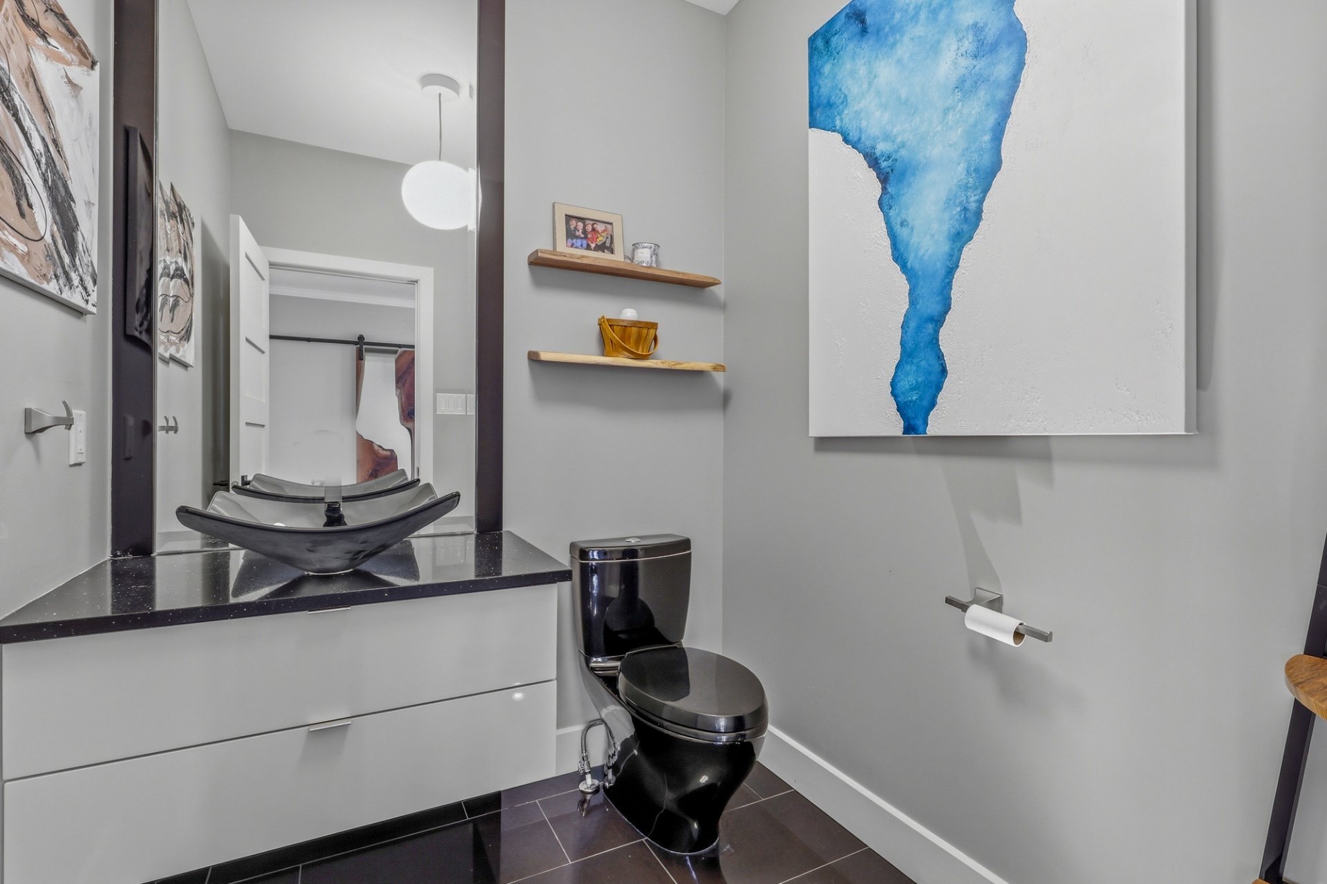 Powder room
