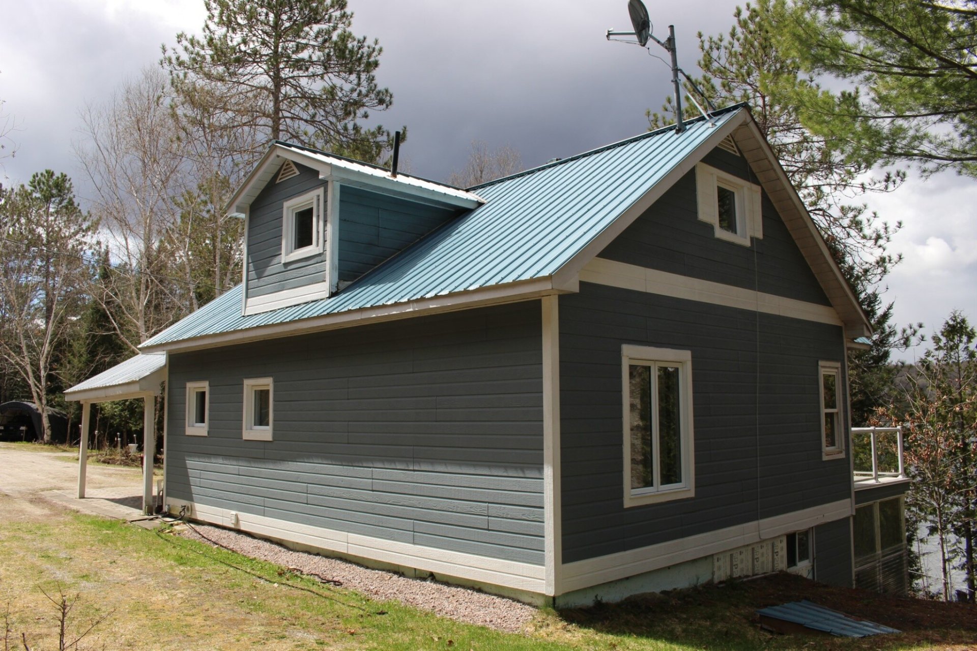Back facade