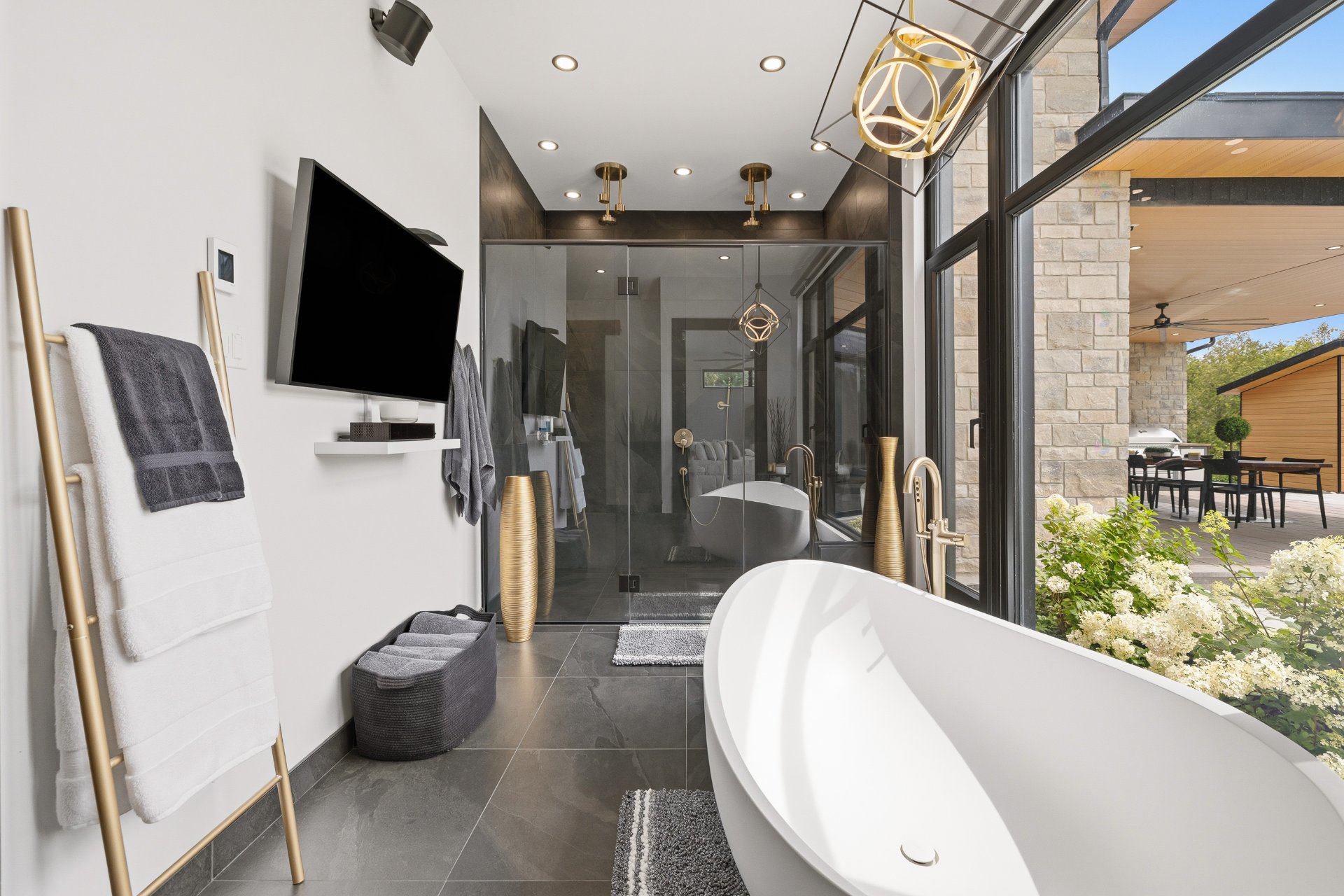 Ensuite bathroom