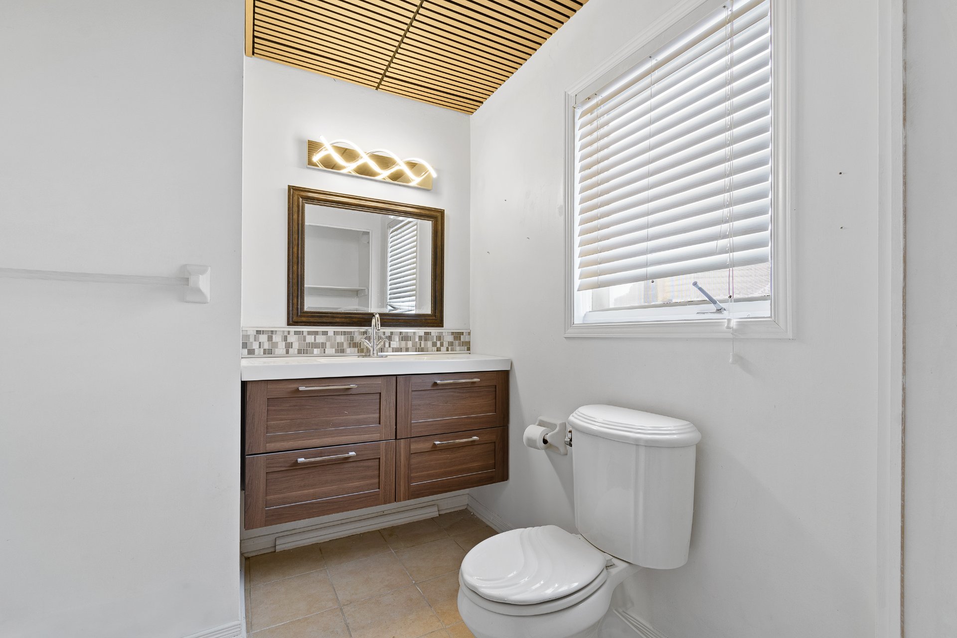 Powder room