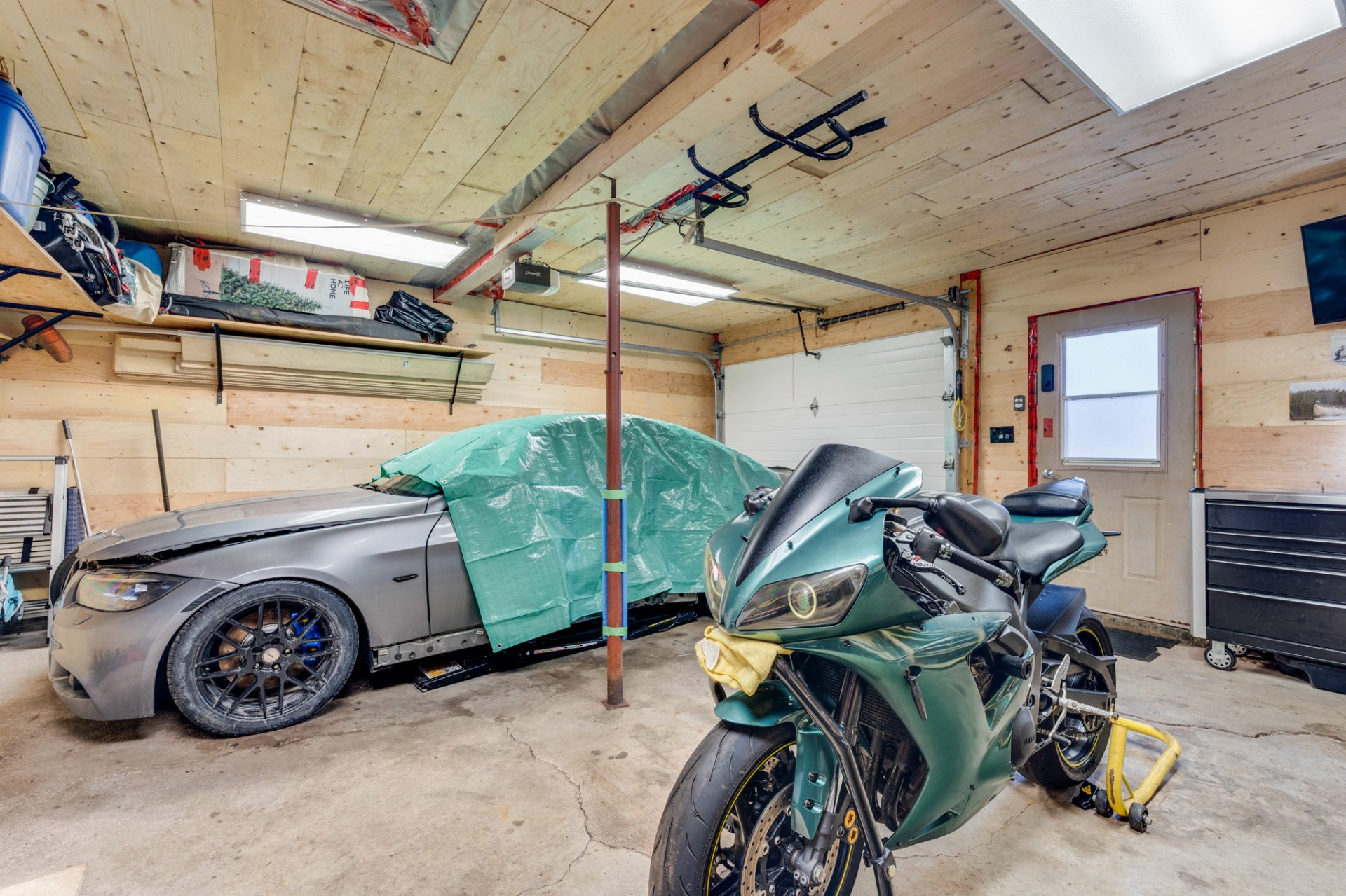 Garage