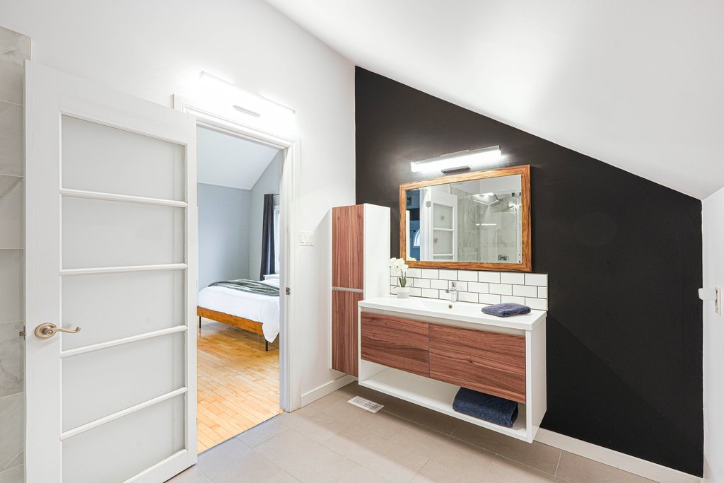 Salle de bains attenante à la CCP