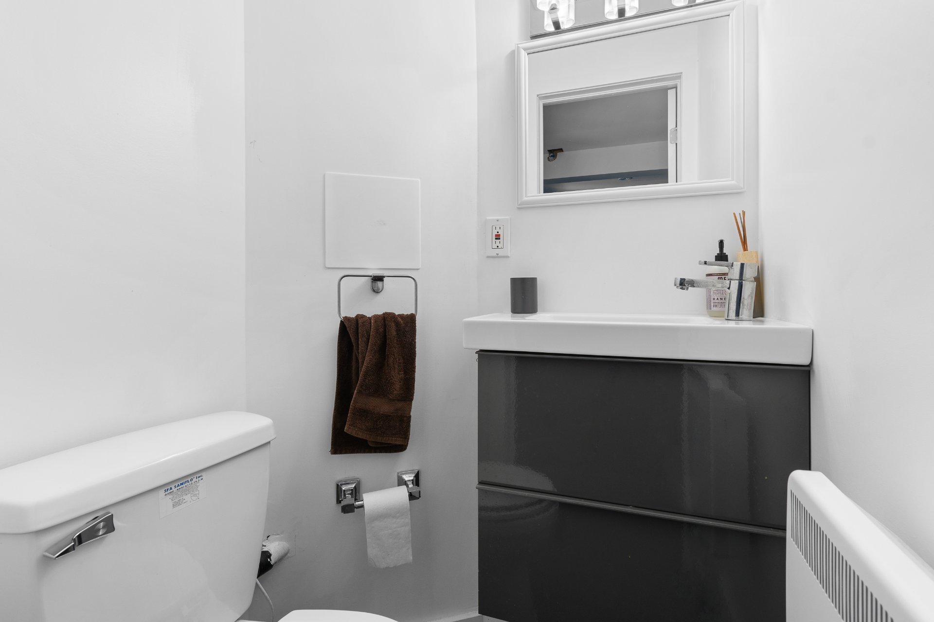 Powder room