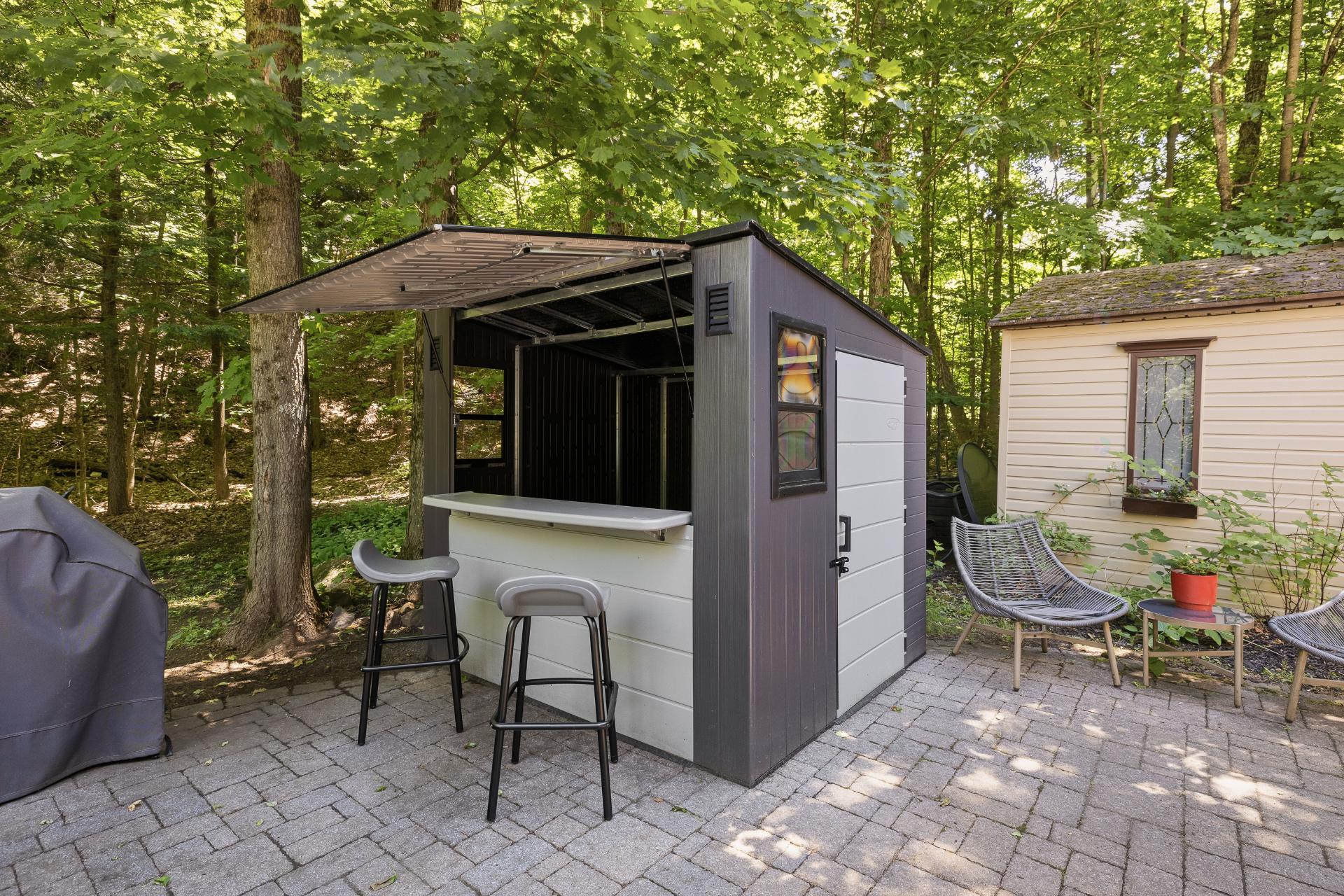 Shed