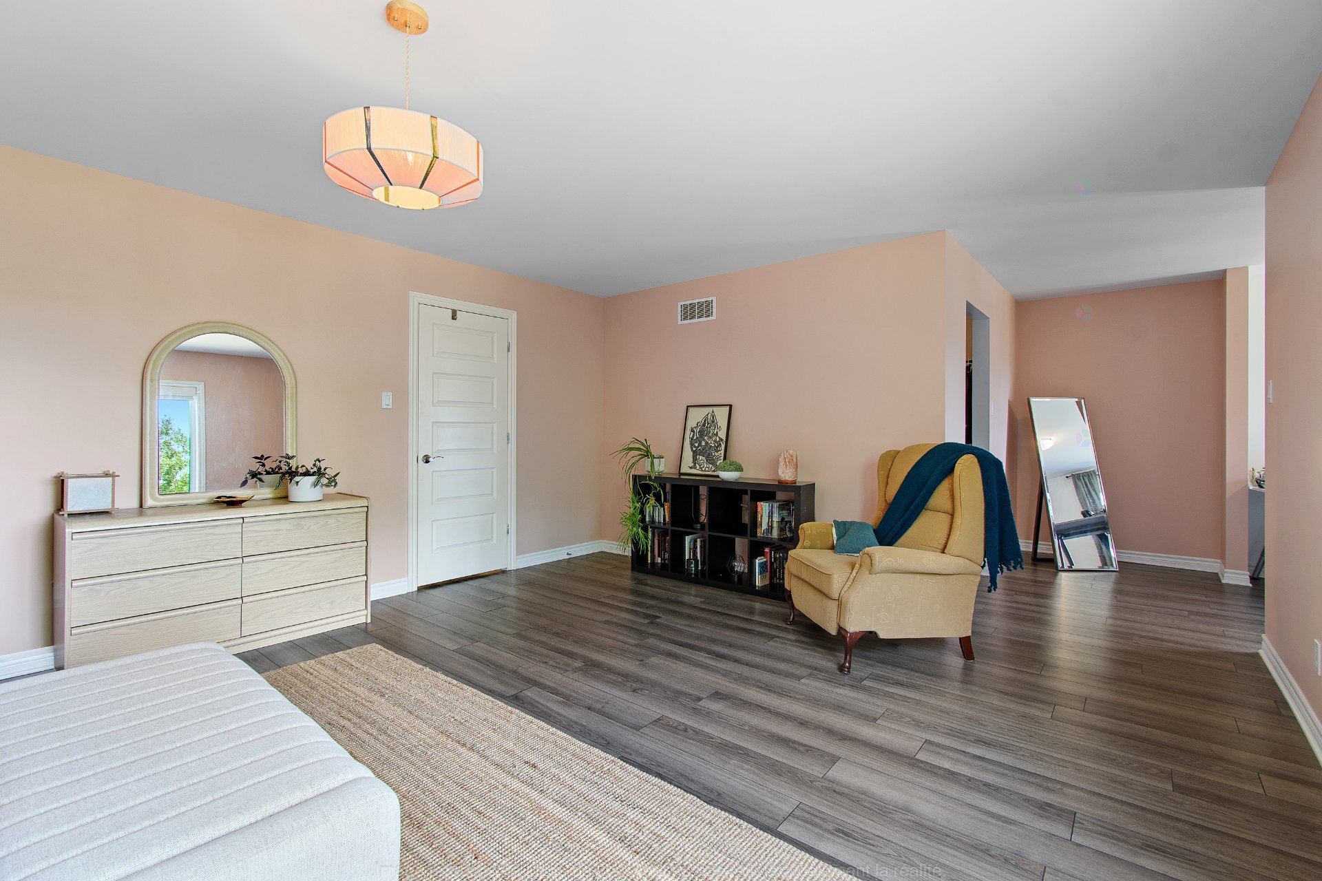 Left living area