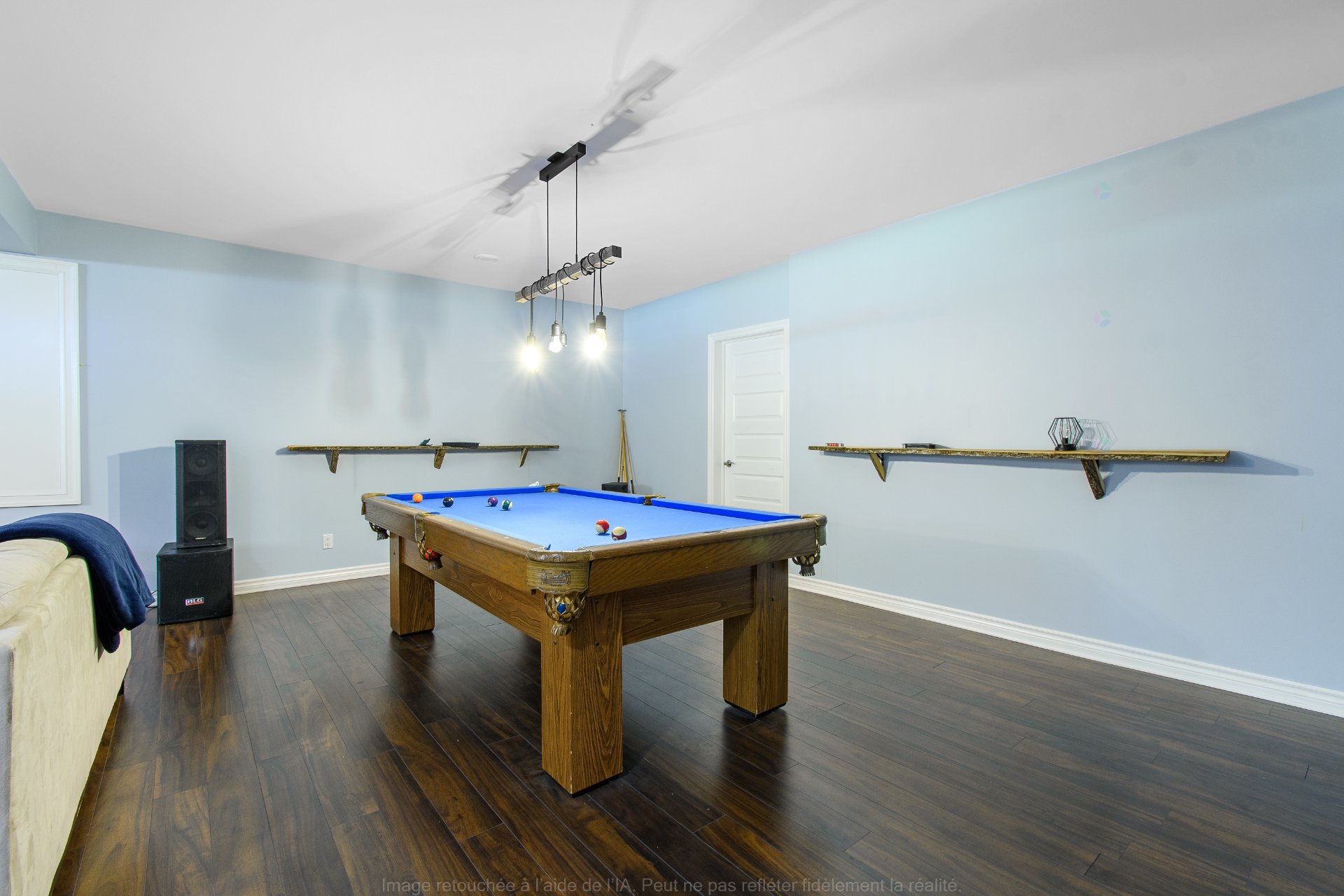 Left living area