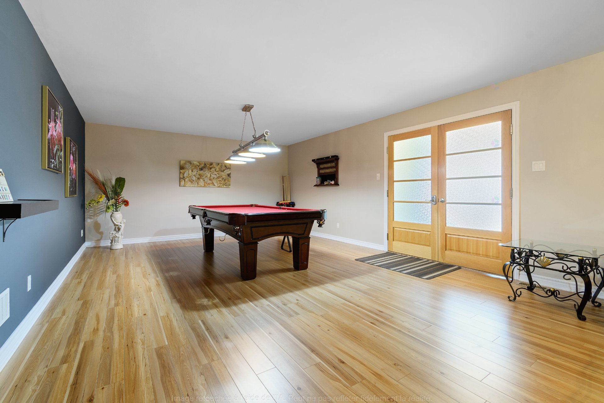 Middle living space