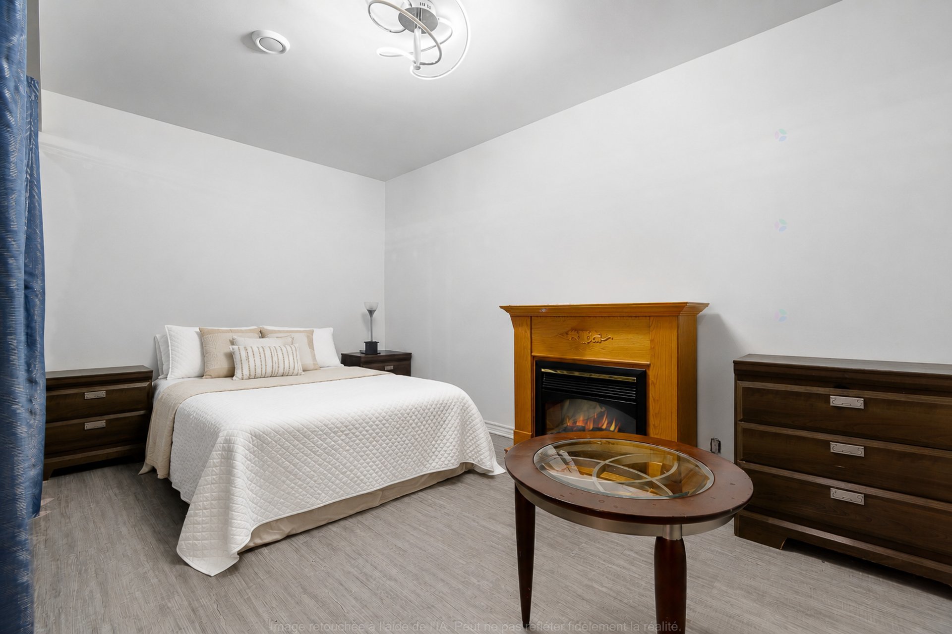 Middle living space