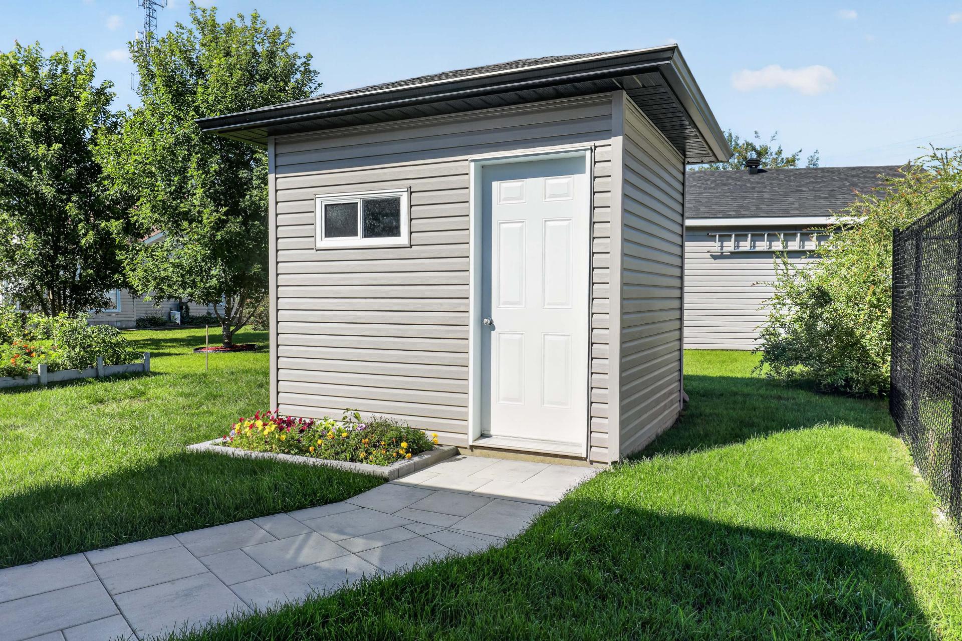 Shed