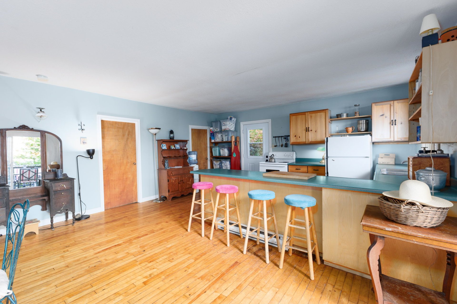 Other - Kitchen & Entrance