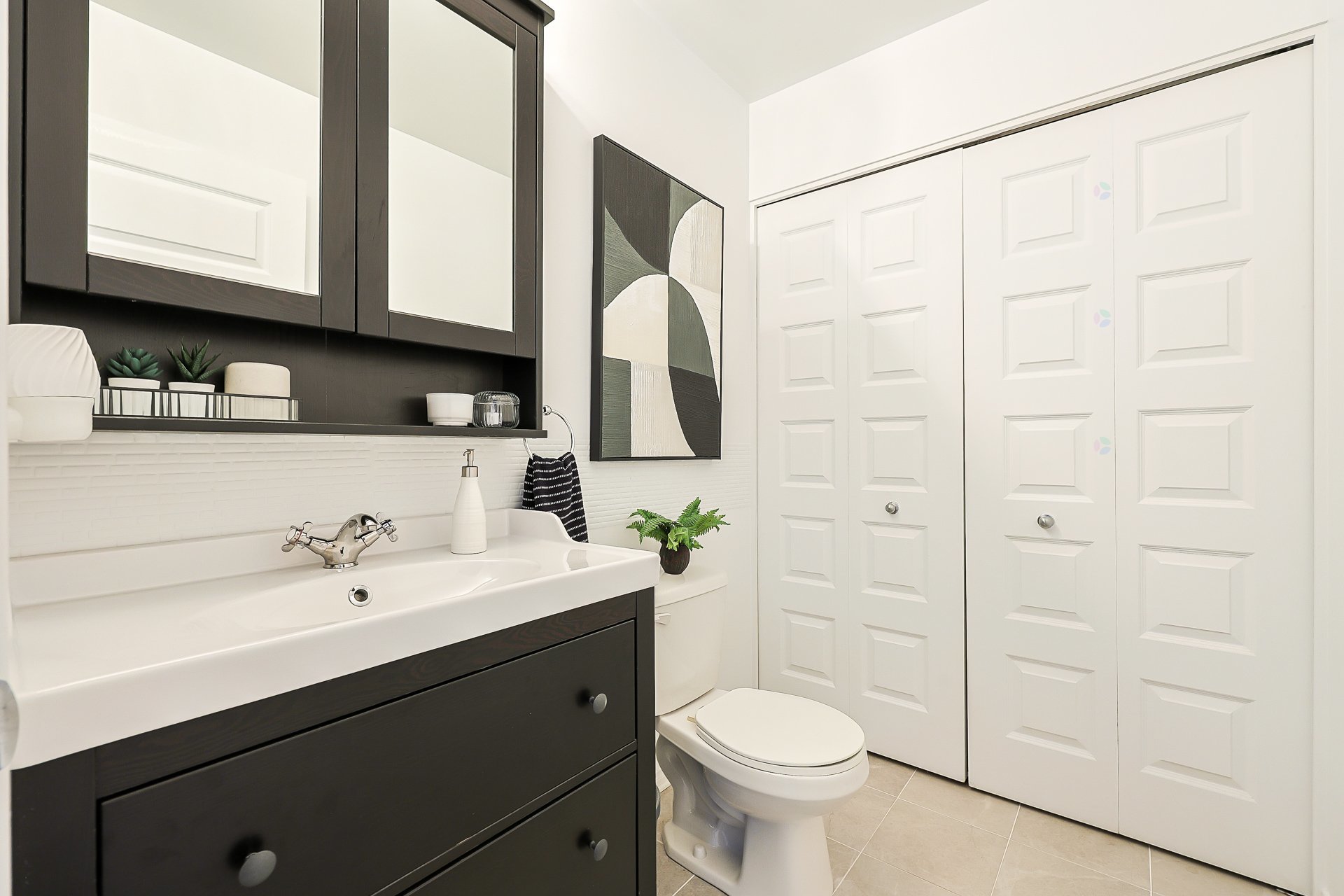 Powder room