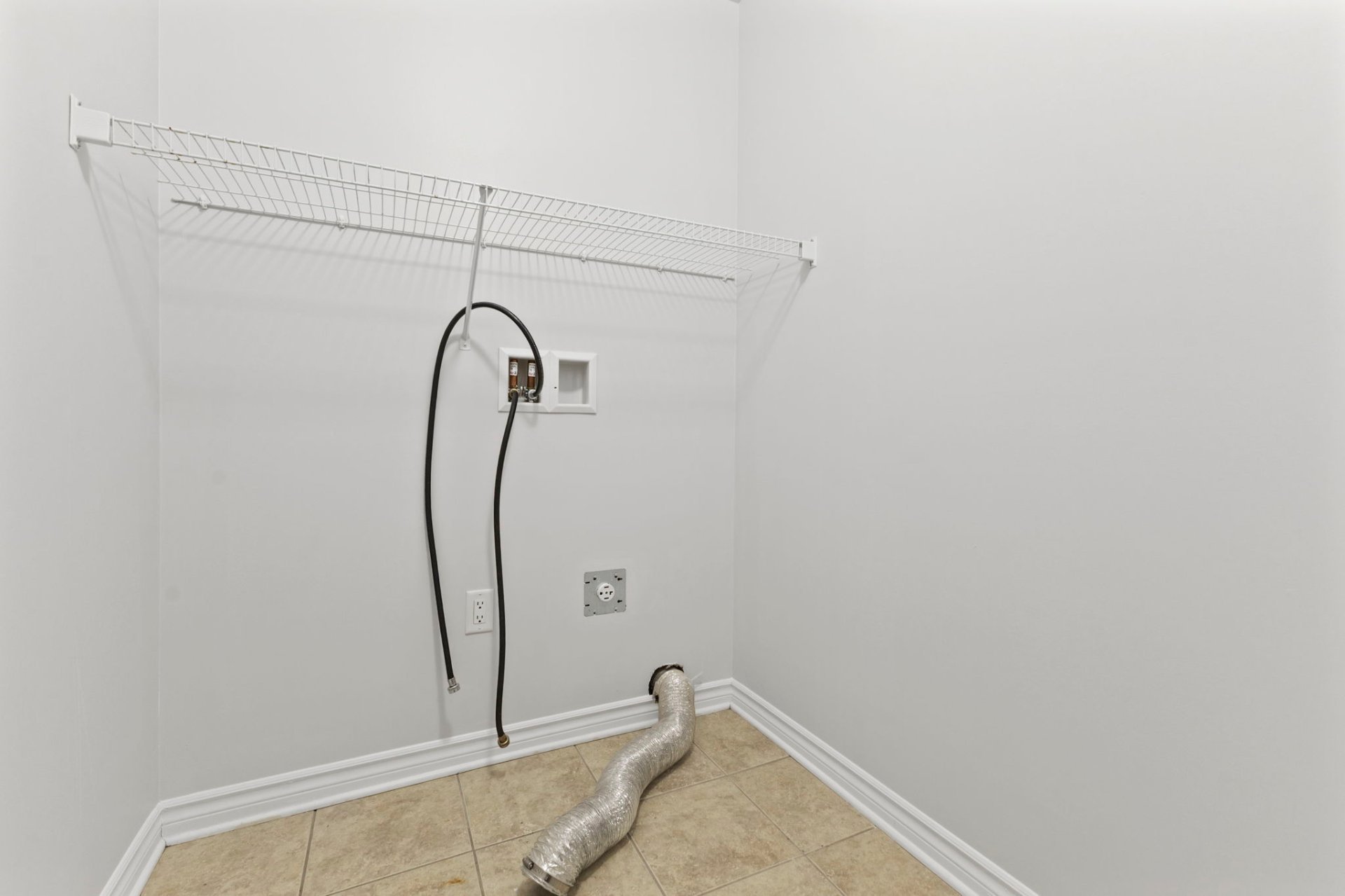 Laundry room - Laundry room