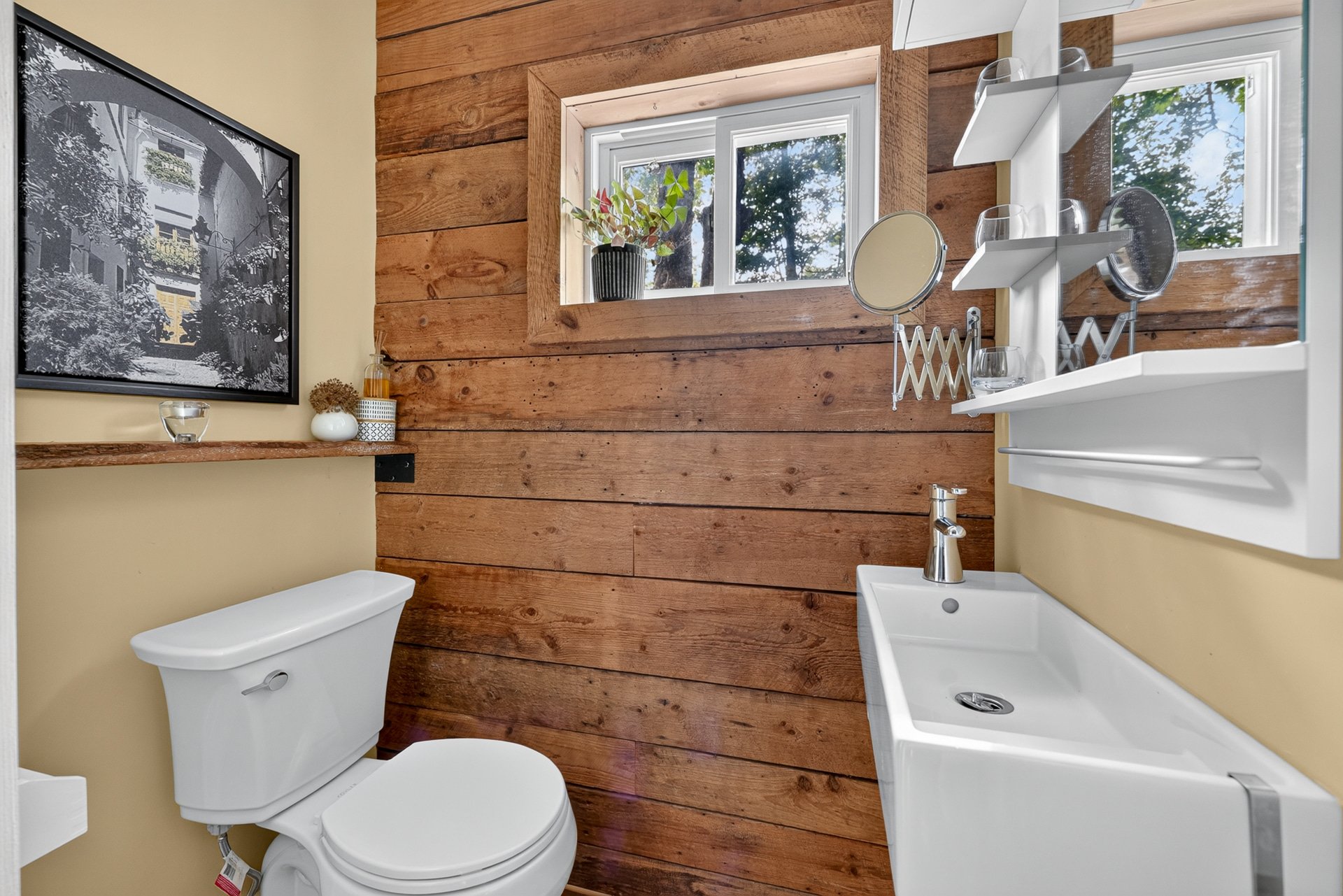 Powder room