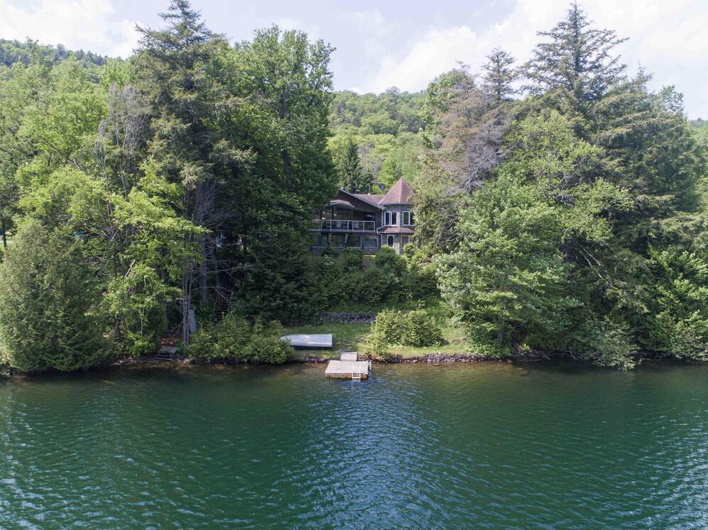 823 Ch. du Lac-du-Cardinal 