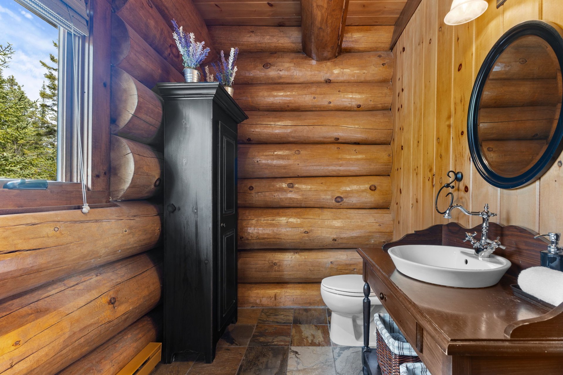 Powder room