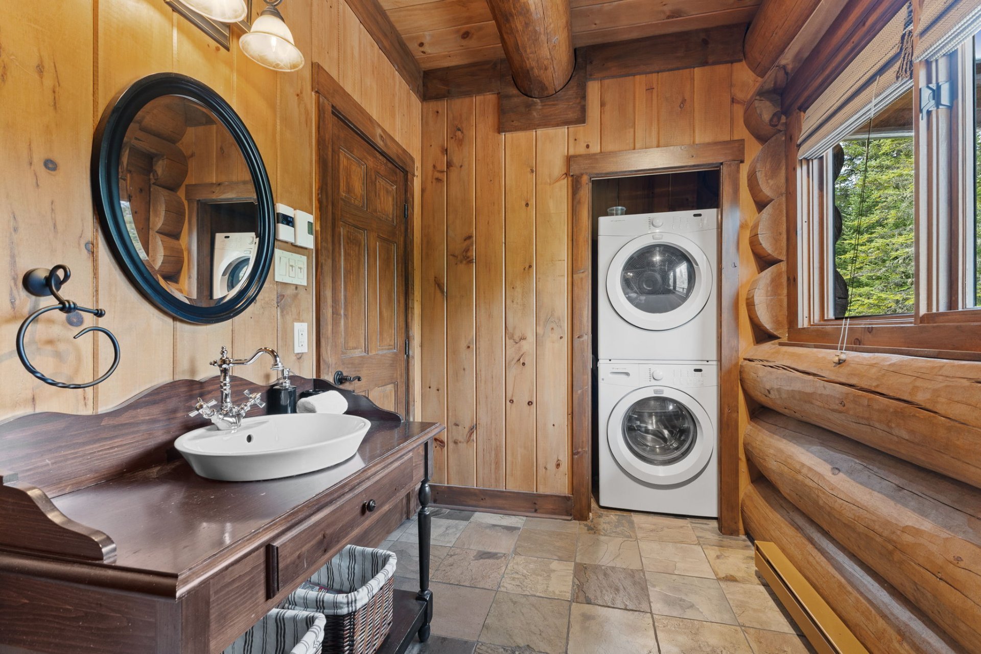 Powder room
