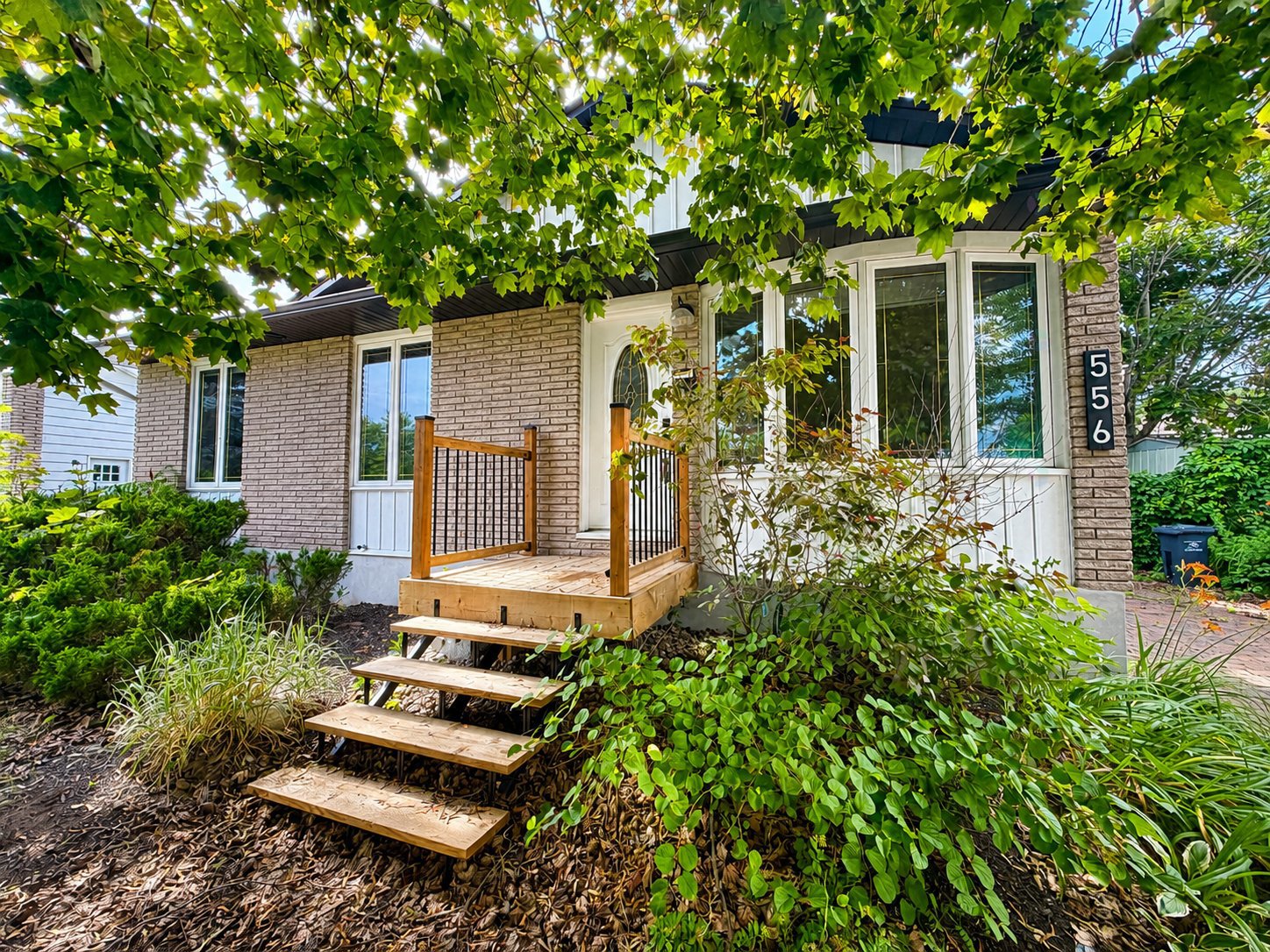 556 Rue Milks 