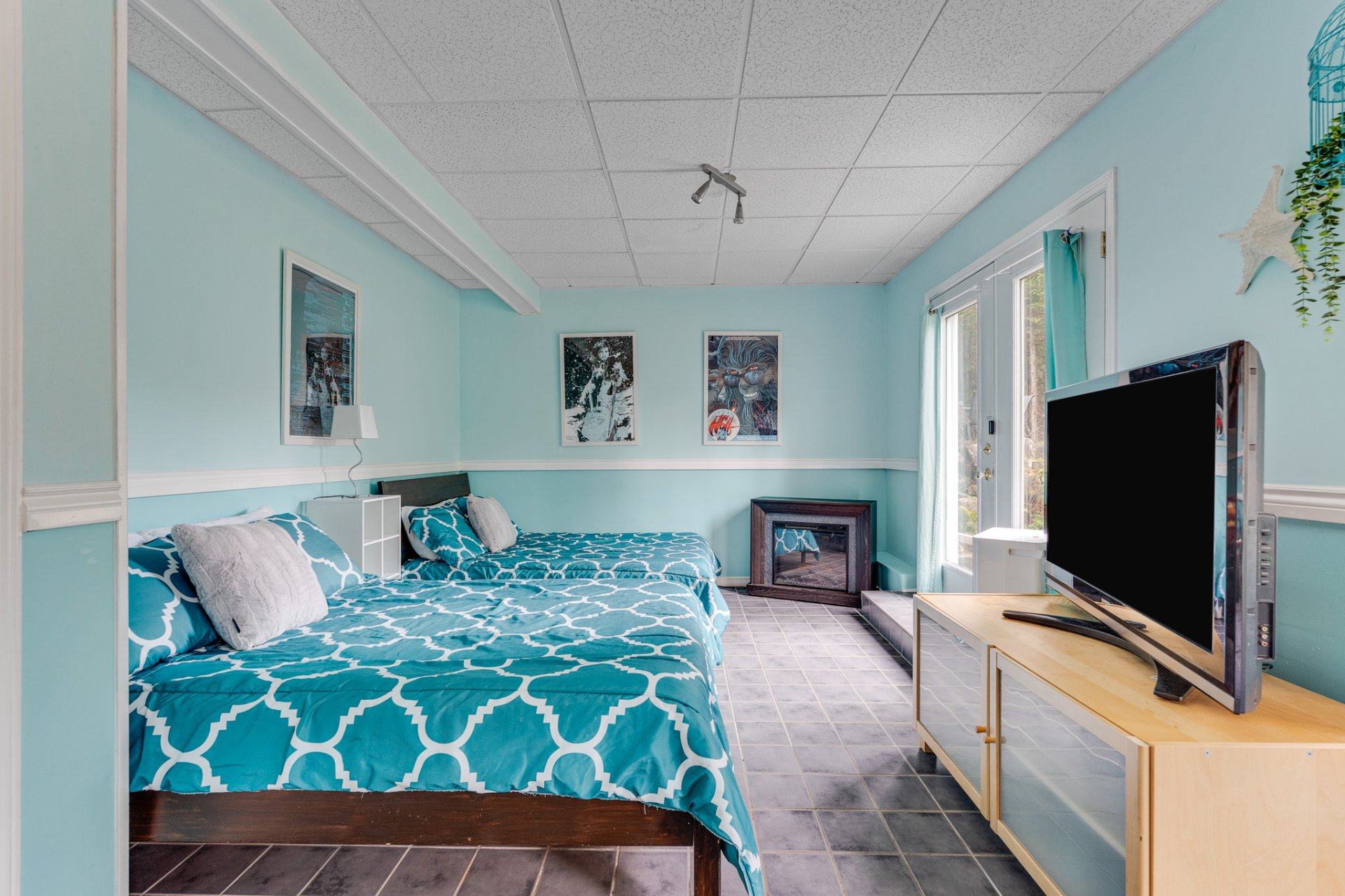 Salle familiale - Sous-sol avec sortie extérieure