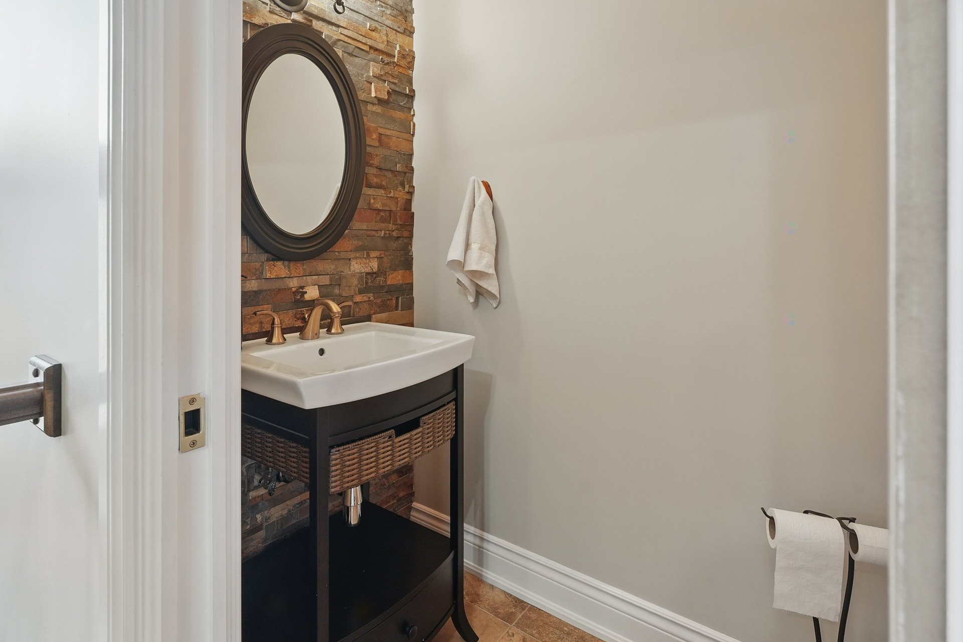 Powder room