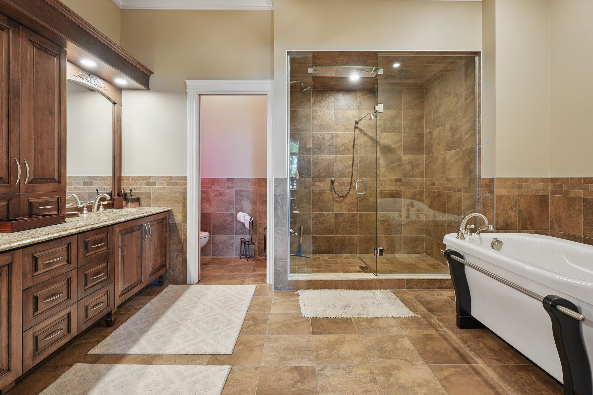 Ensuite bathroom
