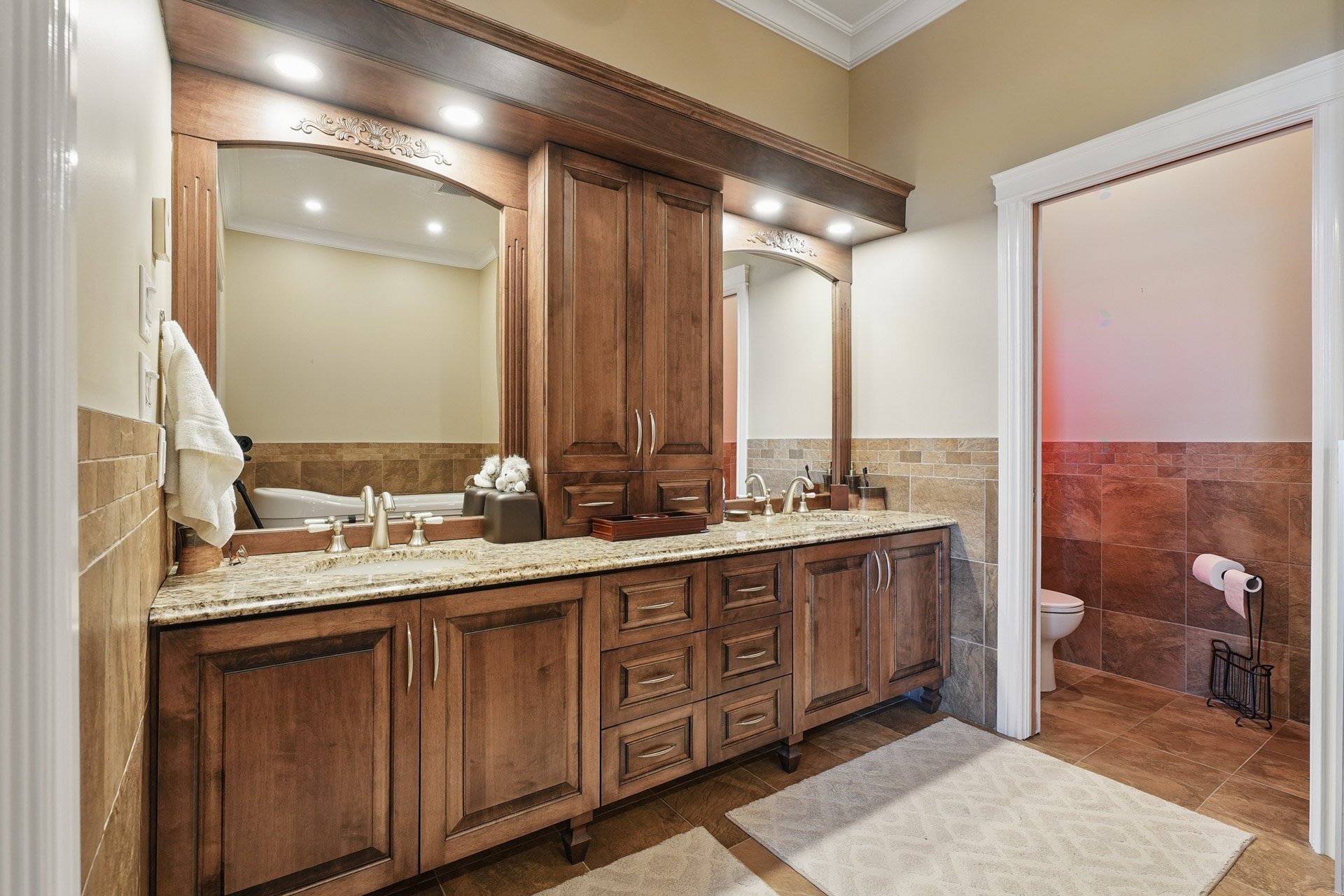 Ensuite bathroom