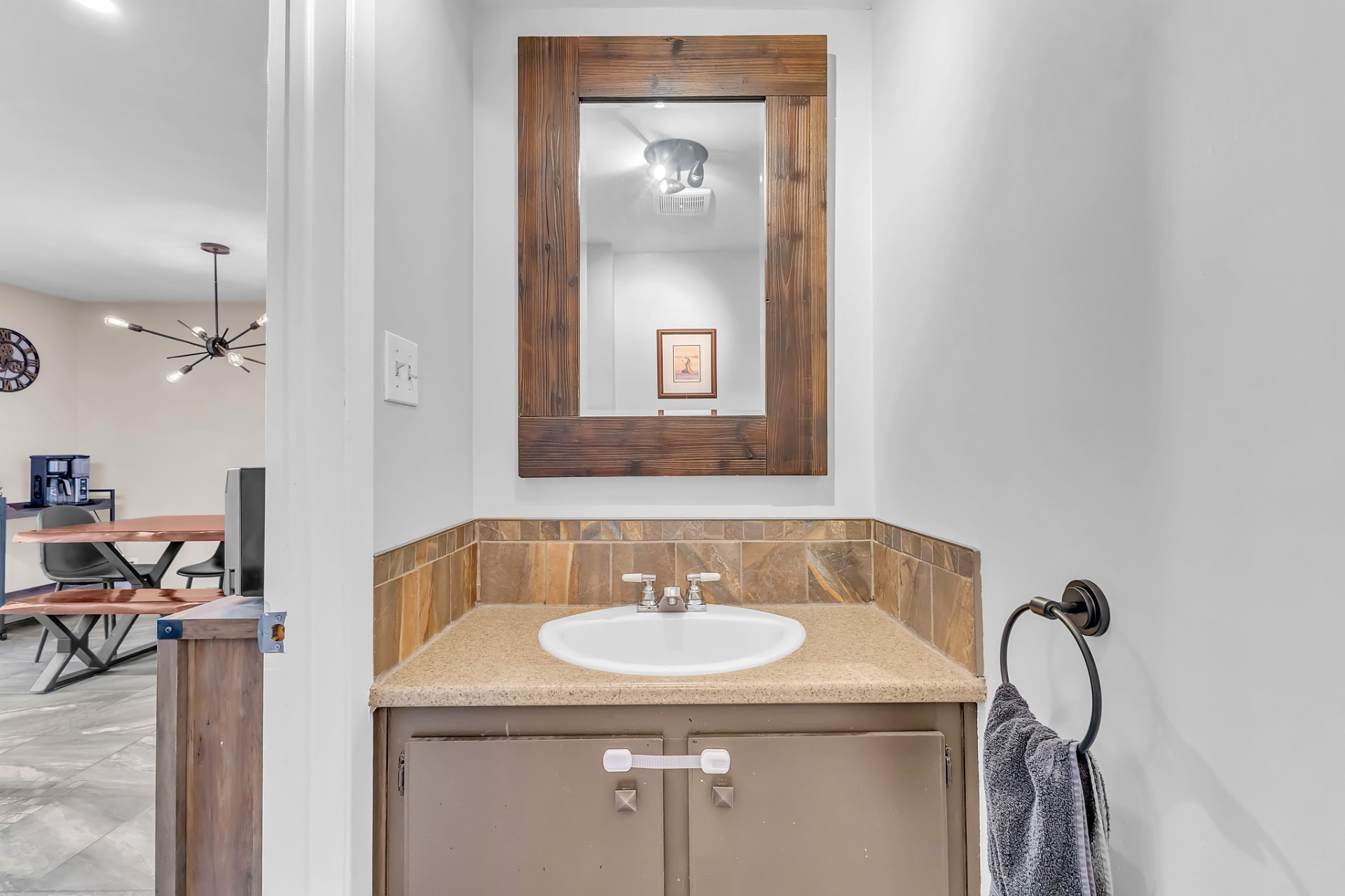 Powder room