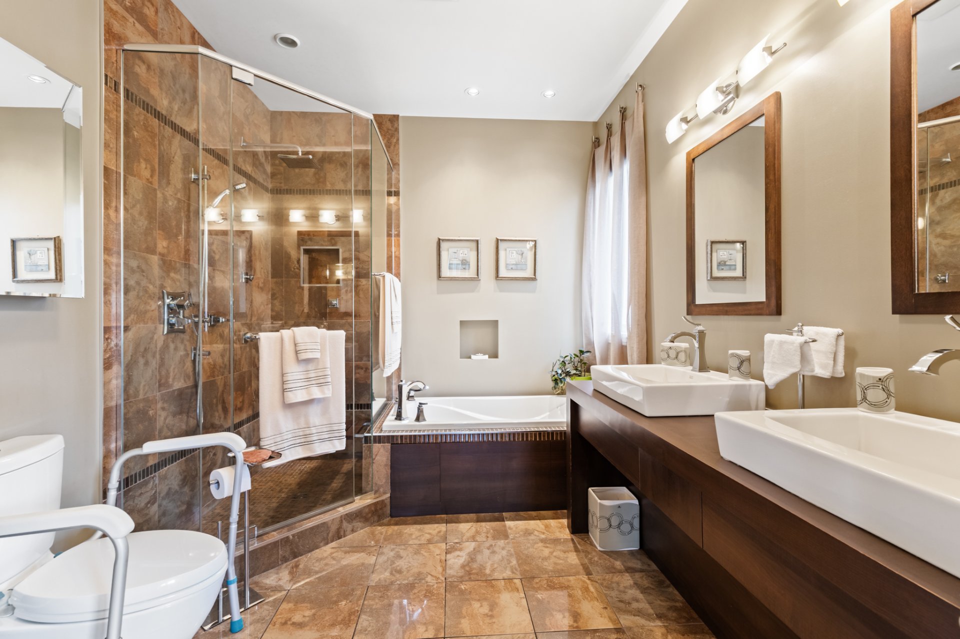 Ensuite bathroom