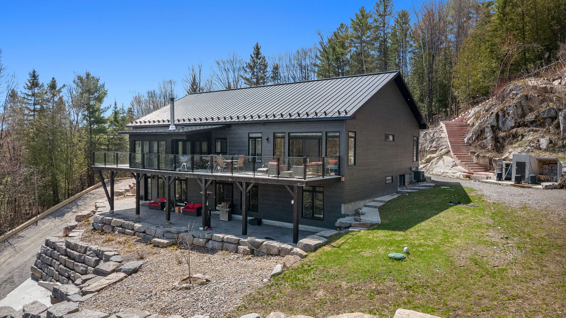 411 Ch. de la Rivière 